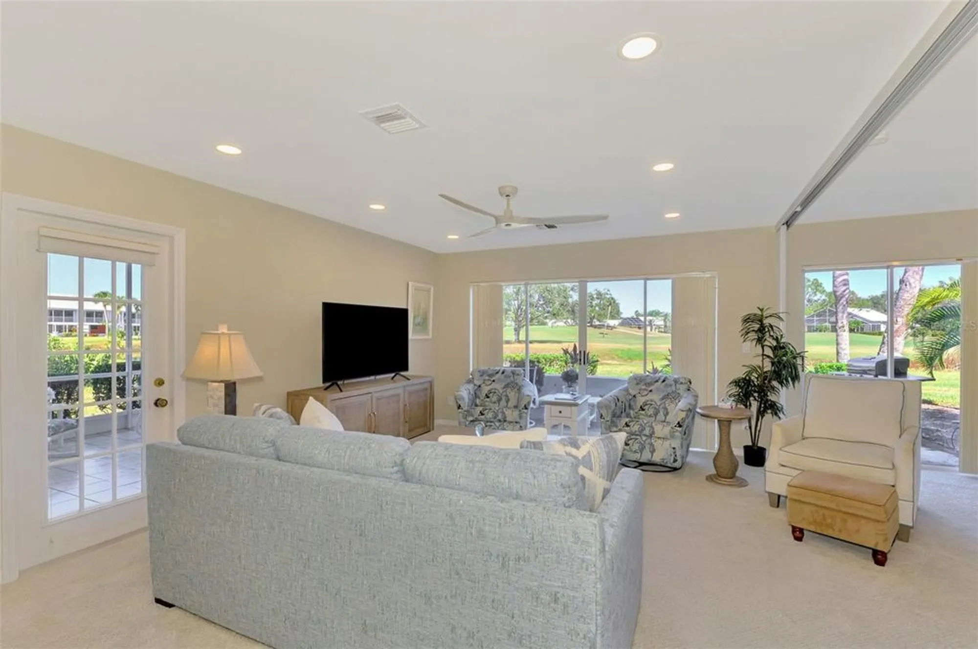 Property Slideshow image 25 of 65 | 461 wexford cir 91, Venice, FL, 34293