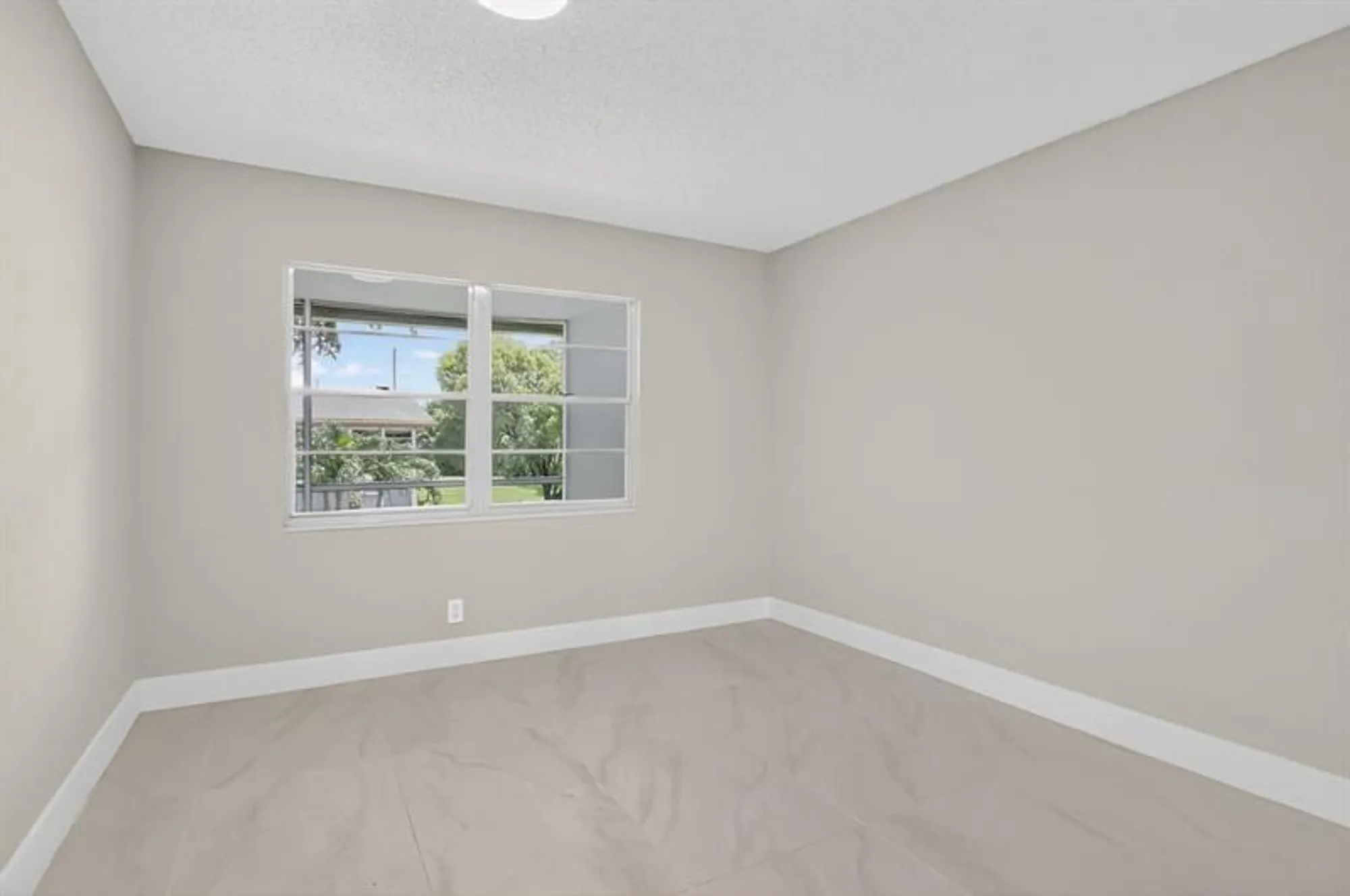 Property Slideshow image 12 of 69 | 186 upminster i # 186, Deerfield Beach, FL, 33442
