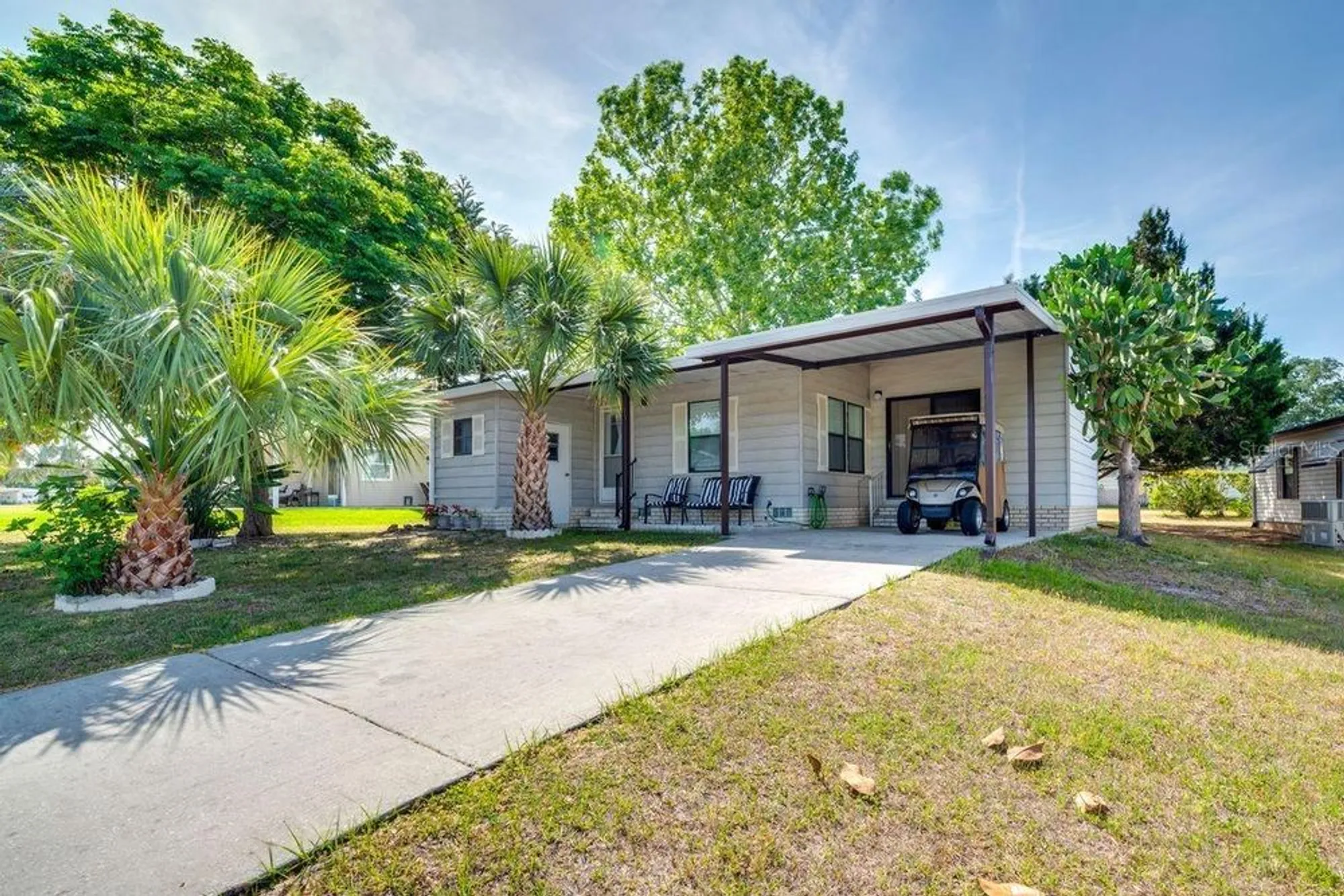 Property Slideshow image 1 of 28 | 1224 dustin dr, Lady Lake, FL, 32159
