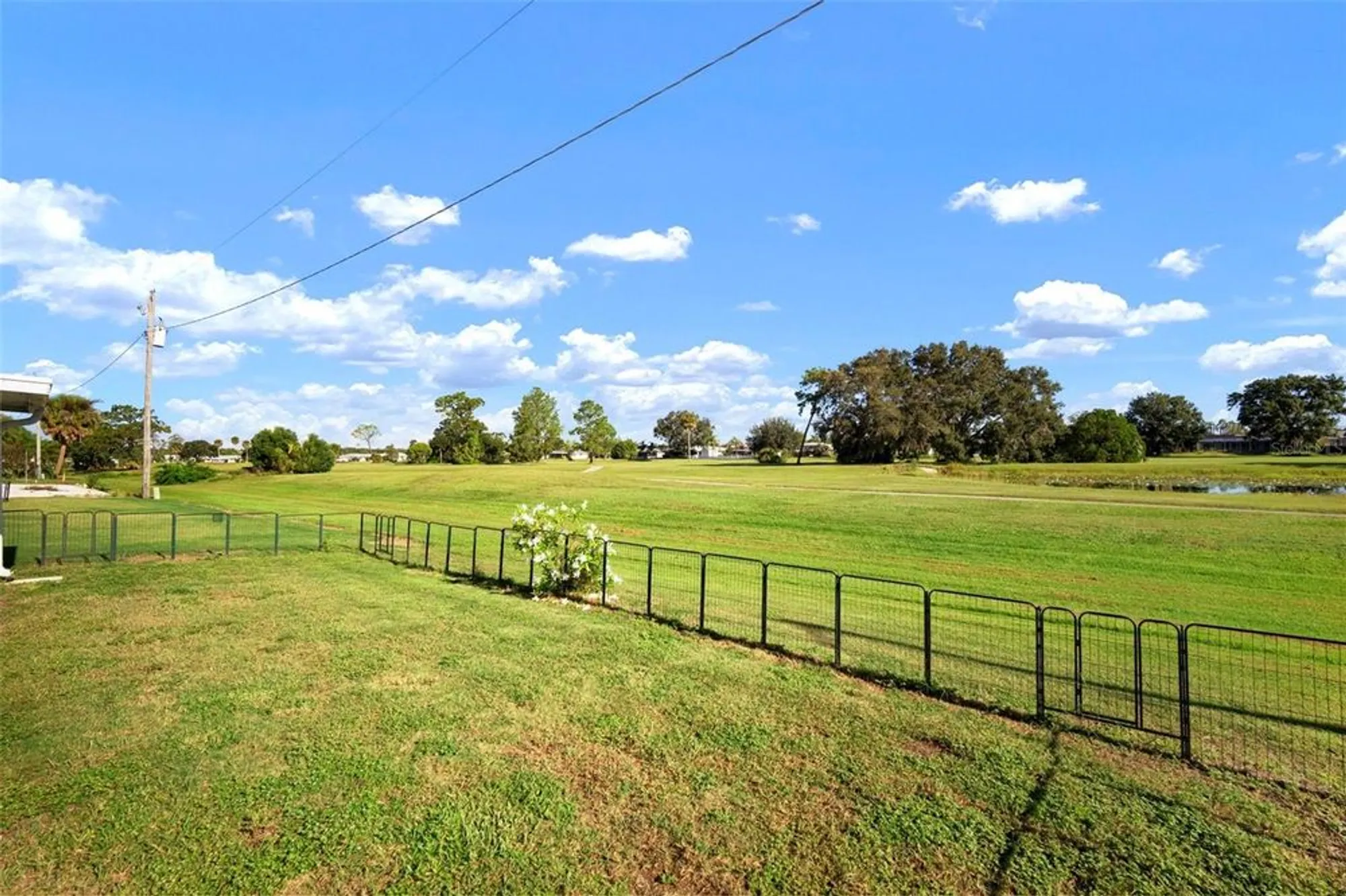 Property Slideshow image 37 of 49 | 609 fox hills dr, Sun City Center, FL, 33573