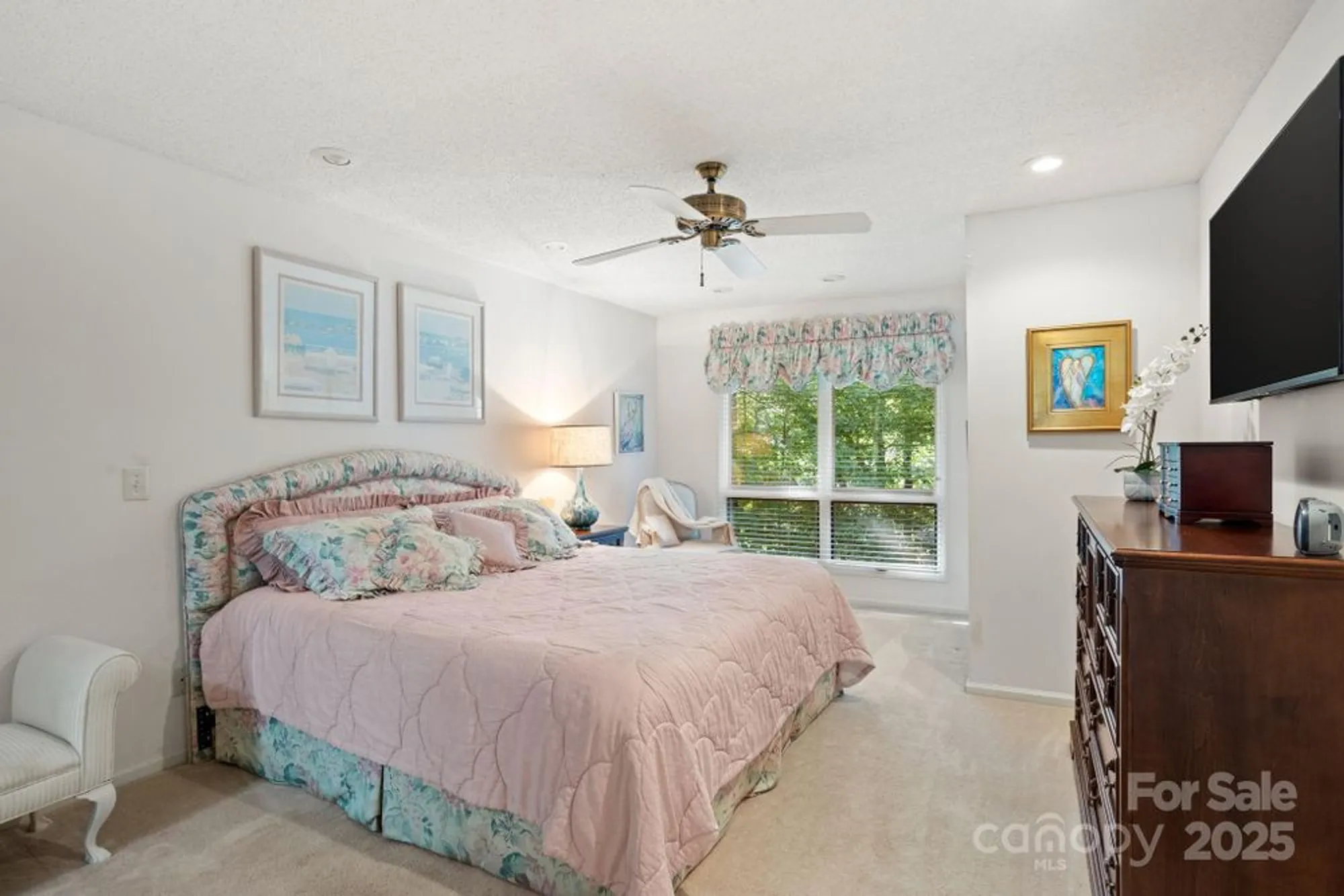 Property Slideshow image 14 of 32 | 128 forest view dr, Flat Rock, NC, 28731