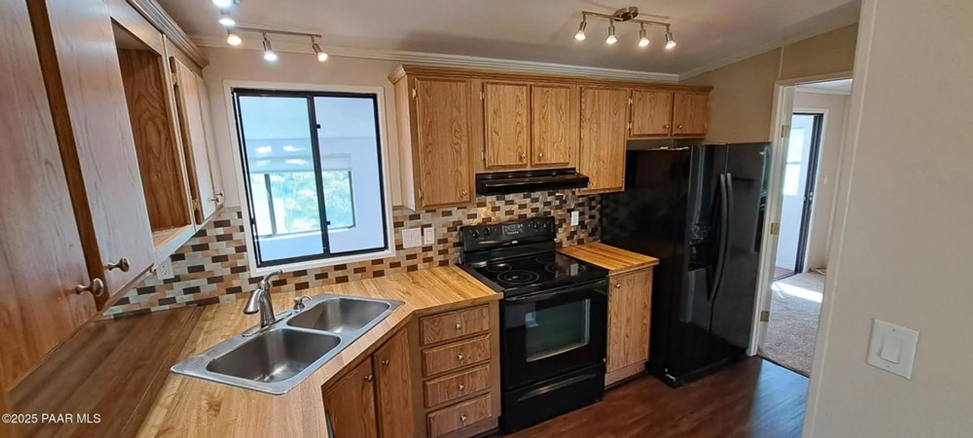 Property Slideshow image 11 of 38 | 2173 hillside ter, Prescott, AZ, 86301