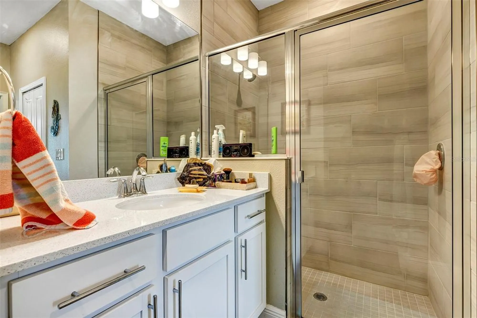 Property Slideshow image 17 of 49 | 27018 white plains way, Leesburg, FL, 34748