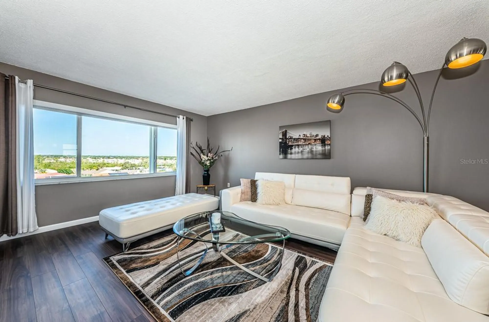 Property Slideshow image 13 of 54 | 4725 cove cir apt 604, Saint Petersburg, FL, 33708