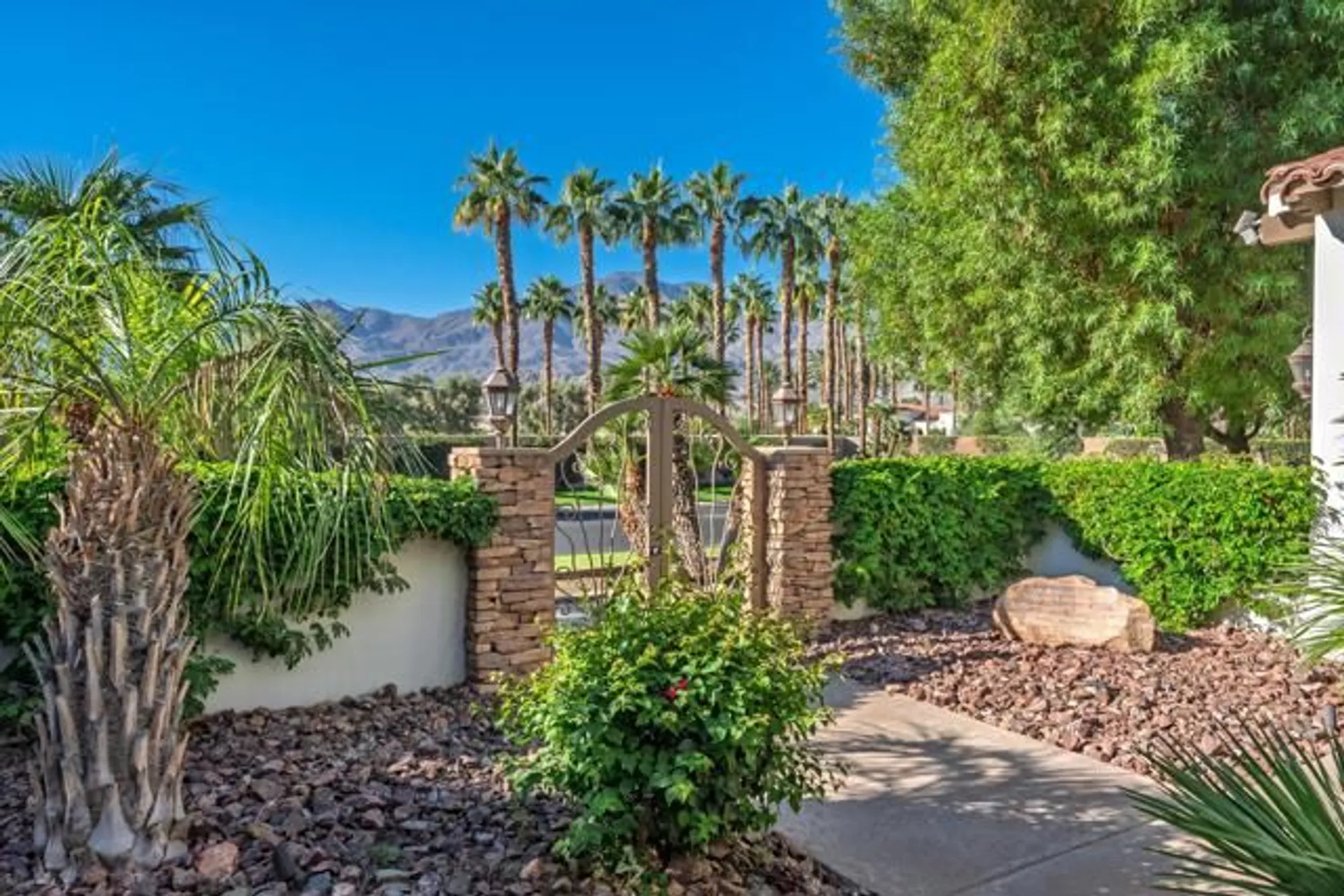 Property Slideshow image 13 of 43 | 81020 shinnecock hls, La Quinta, CA, 92253