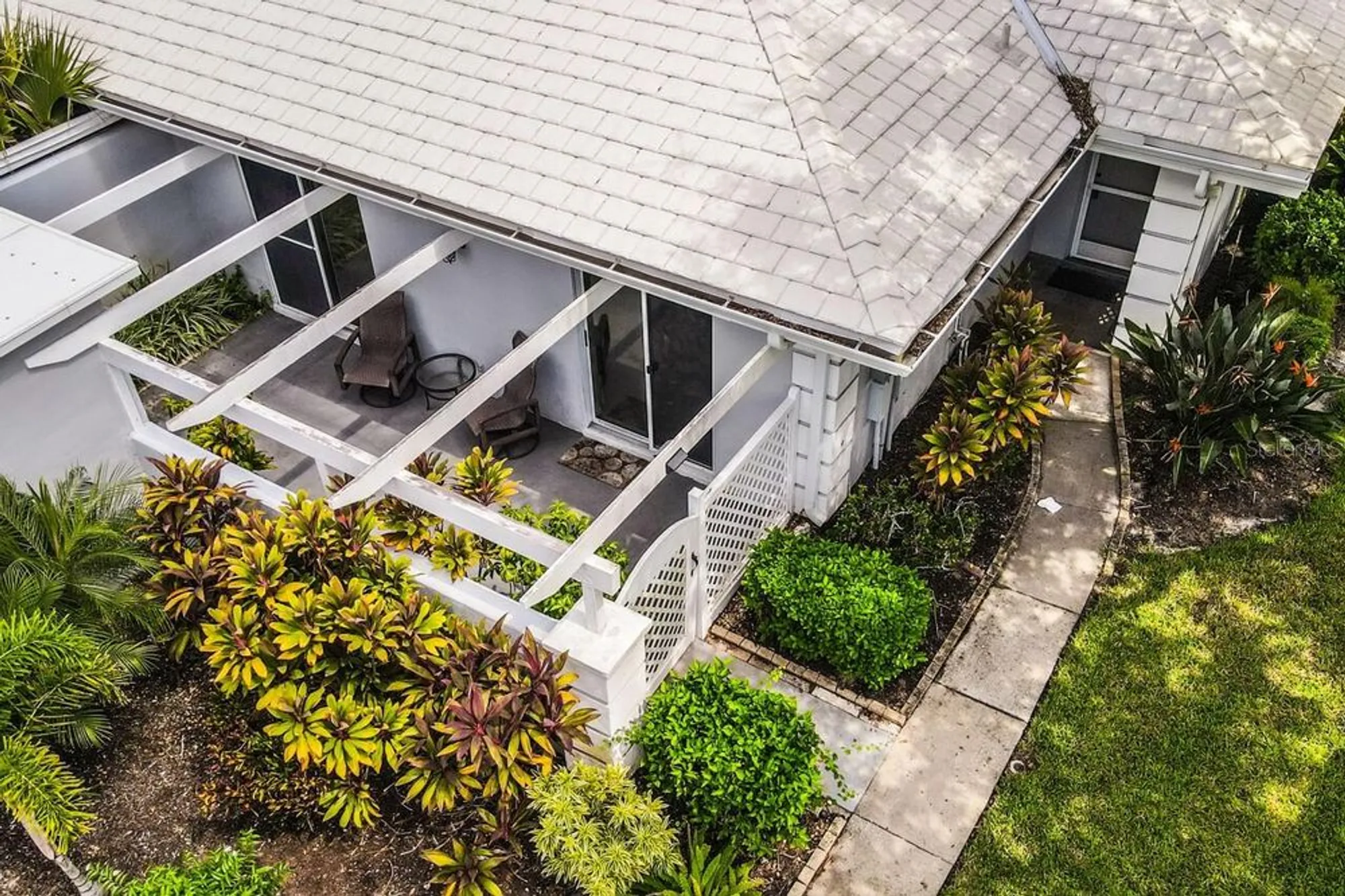 Property Slideshow image 41 of 63 | 208 cerromar way 26, Venice, FL, 34293