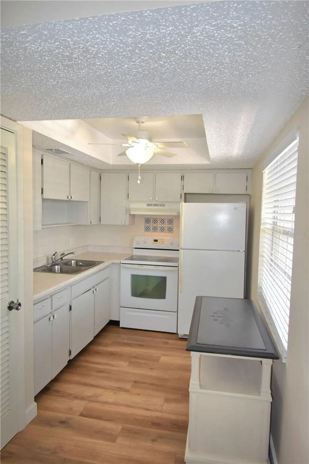 Property Slideshow image 8 of 24 | 940 virginia st 304, Dunedin, FL, 34698