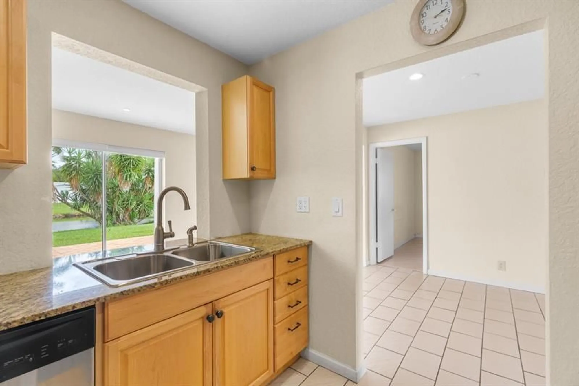 Property Slideshow image 22 of 51 | 8826 nw 13th st, Plantation, FL, 33322