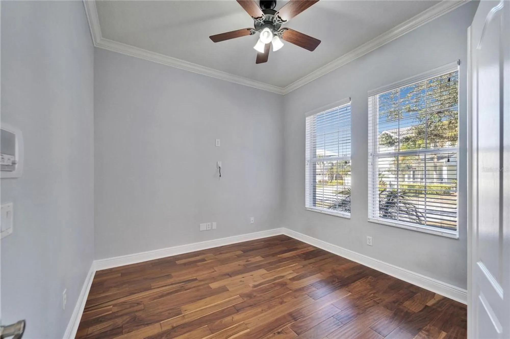 Property Slideshow image 10 of 100 | 410 manns harbor dr, Apollo Beach, FL, 33572