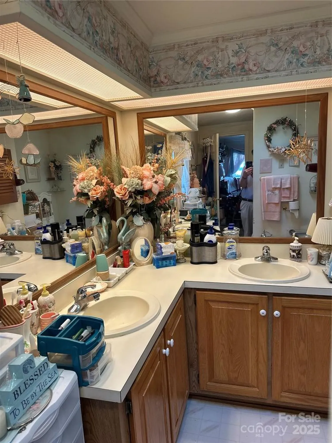 Property Slideshow image 21 of 28 | 308 riverwind dr, Hendersonville, NC, 28739