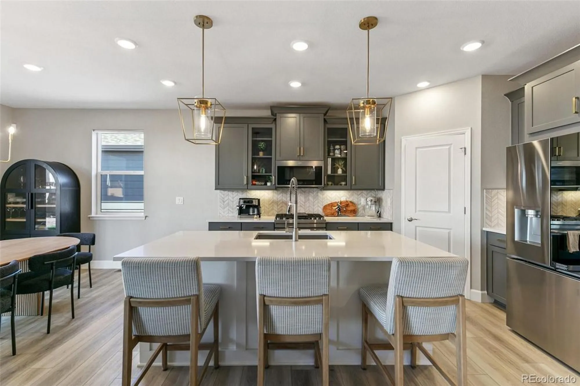 Property Slideshow image 11 of 40 | 3885 red valley cir, Castle Rock, CO, 80104