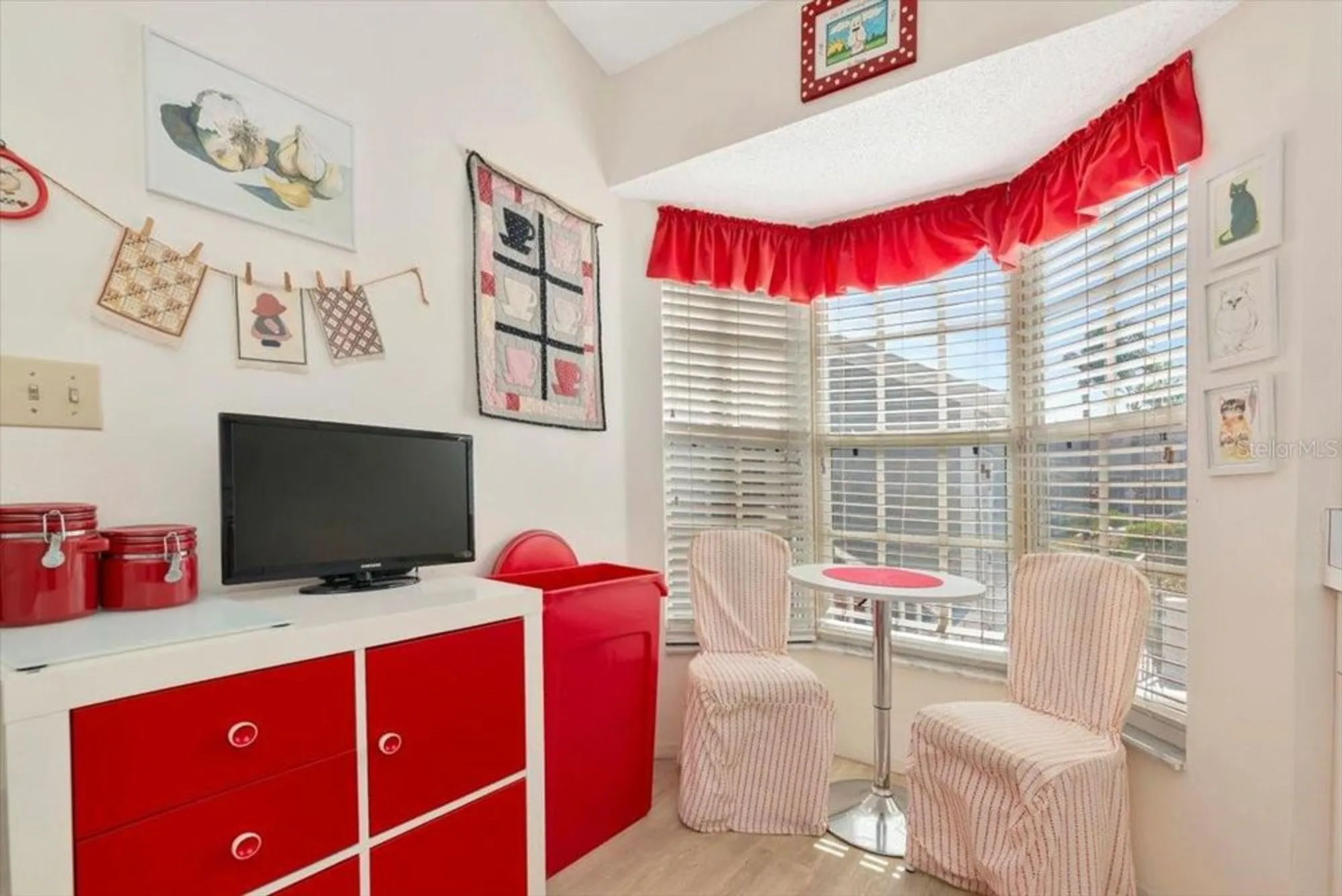 Property Slideshow image 11 of 67 | 1216 spoonbill landings cir, Bradenton, FL, 34209