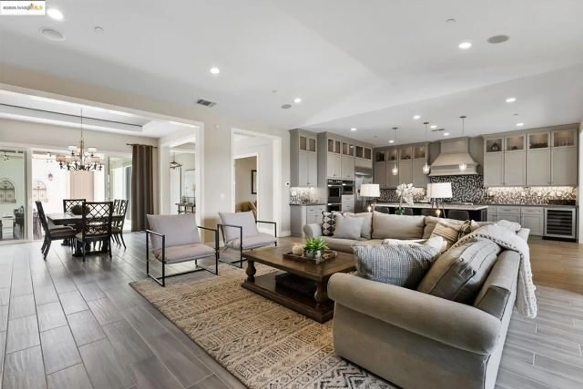 Property Slideshow image 14 of 54 | 1890 late harvest ct, Brentwood, CA, 94513