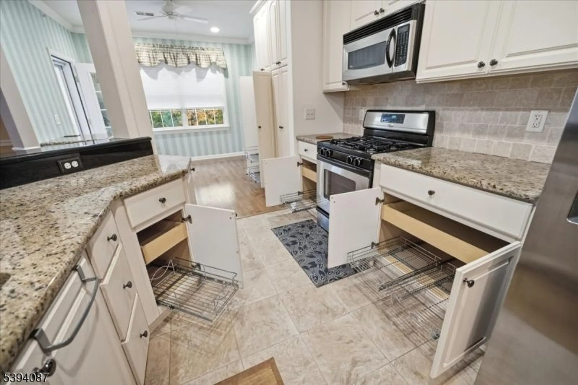 Property Slideshow image 16 of 43 | 89 ridgeview ln, Mount Arlington, NJ, 07856