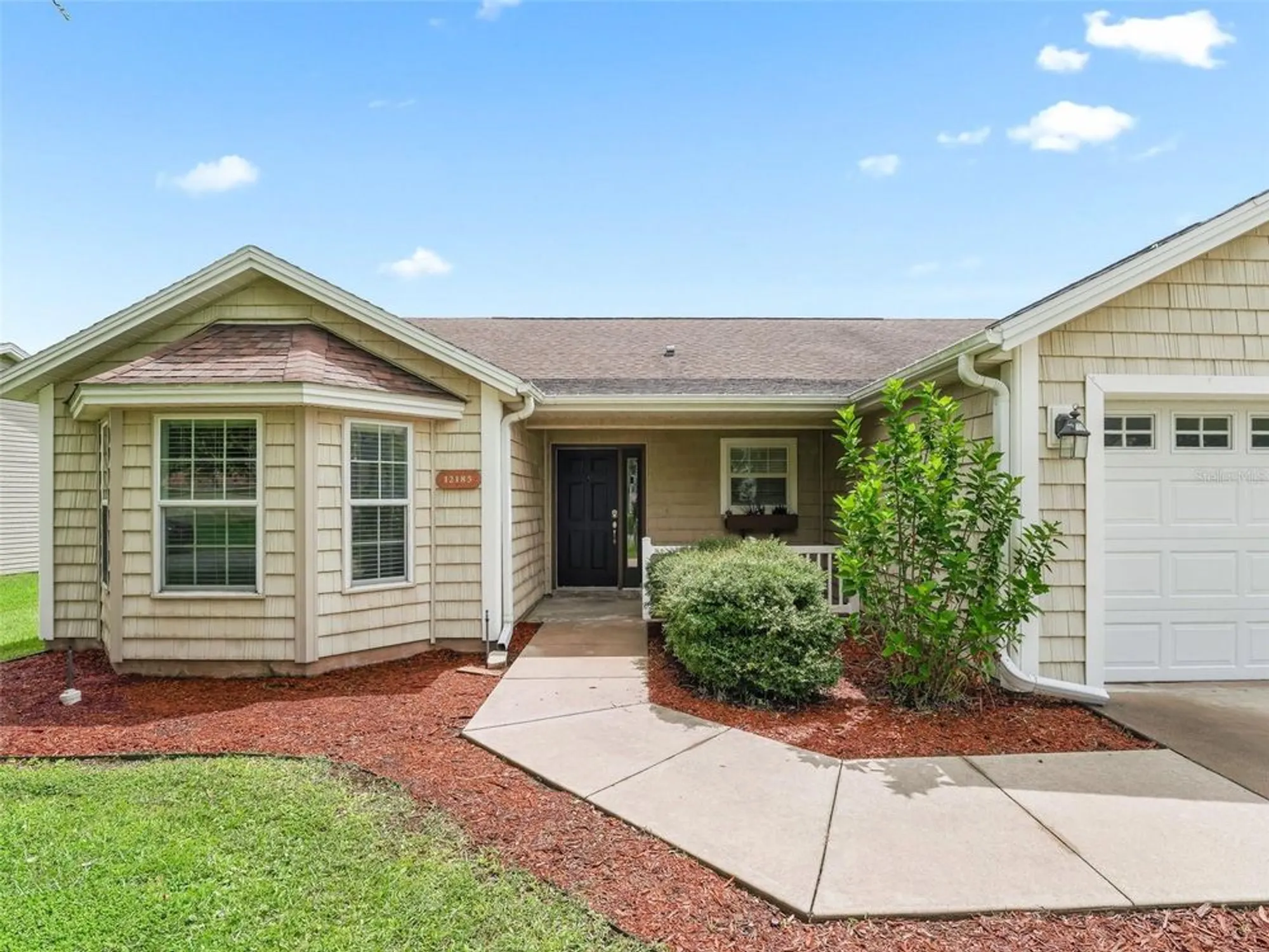 Property Slideshow image 7 of 41 | 12185 ne 51st cir, Oxford, FL, 34484