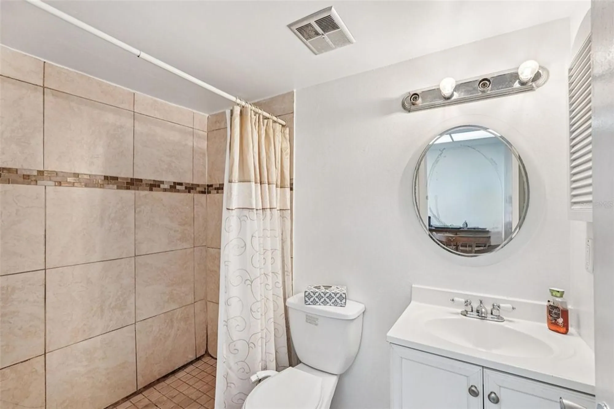 Property Slideshow image 20 of 27 | 3606 lake bayshore dr # k224, Bradenton, FL, 34205