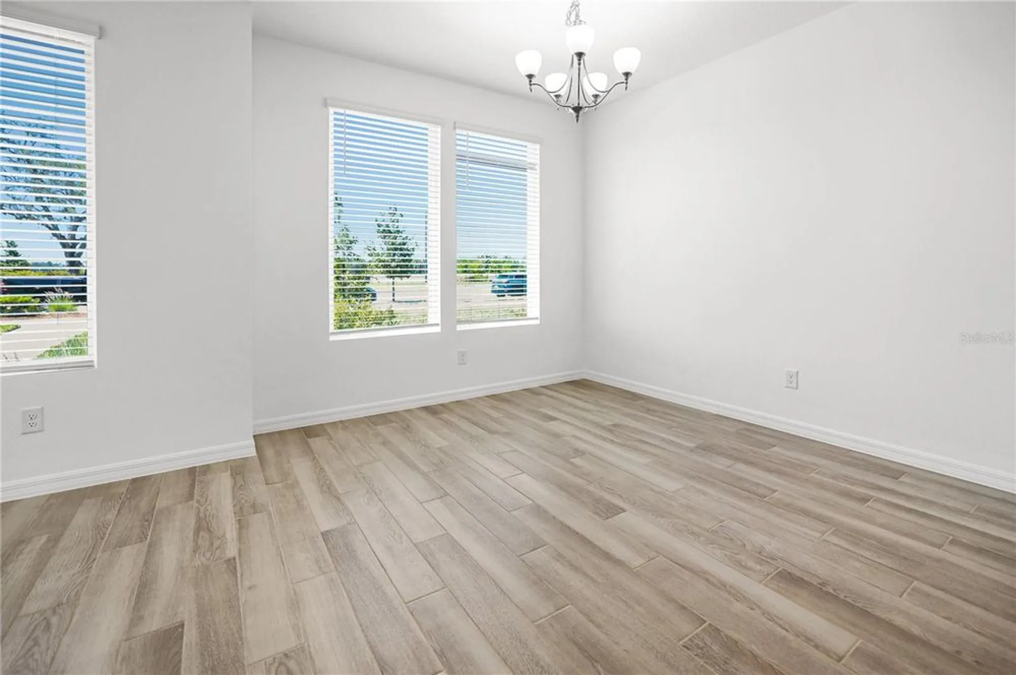 Property Slideshow image 18 of 22 | 6501 cyrils dr, Saint Cloud, FL, 34771