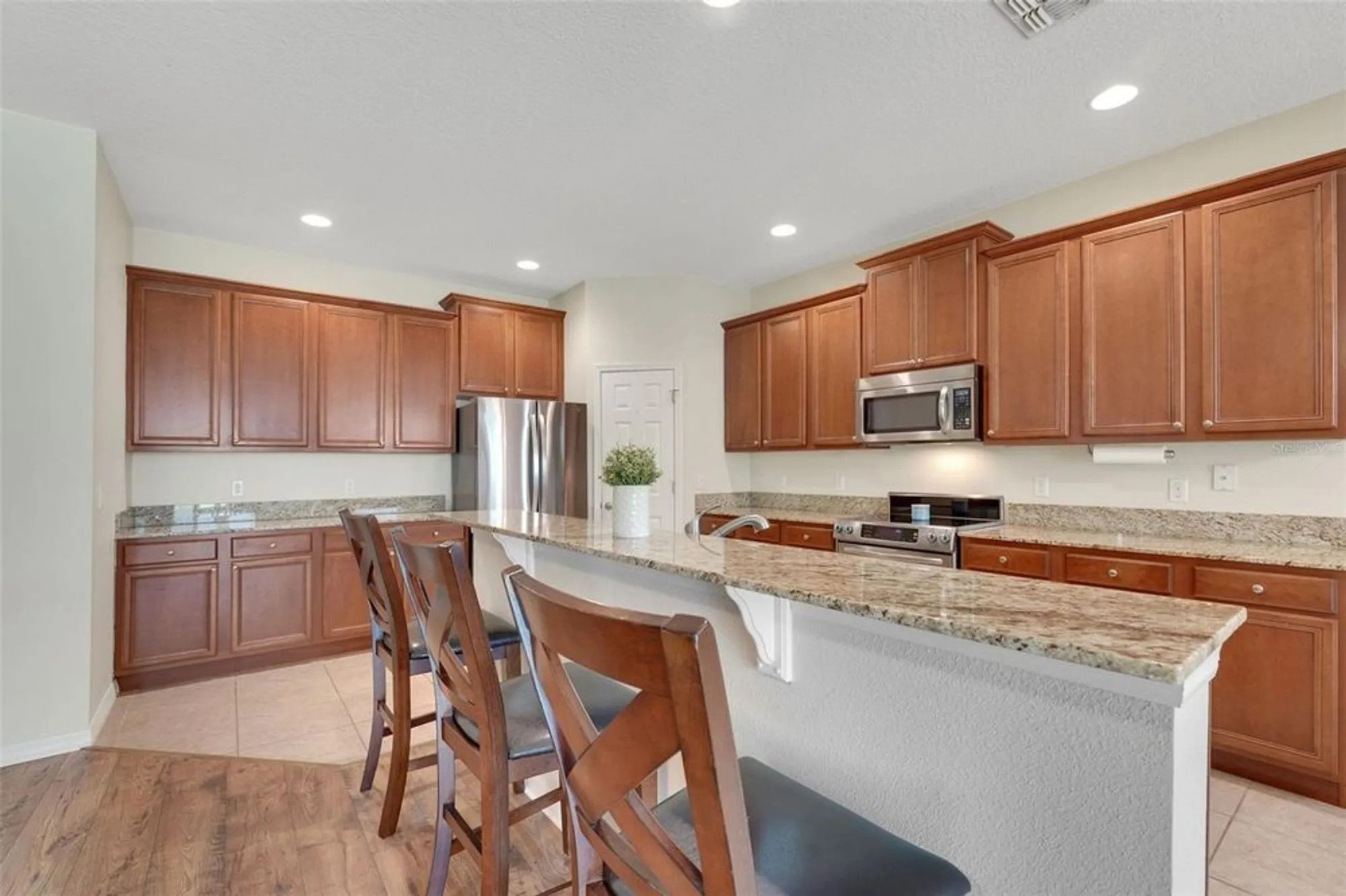 Property Slideshow image 16 of 49 | 30532 gidran ter, Mount Dora, FL, 32757