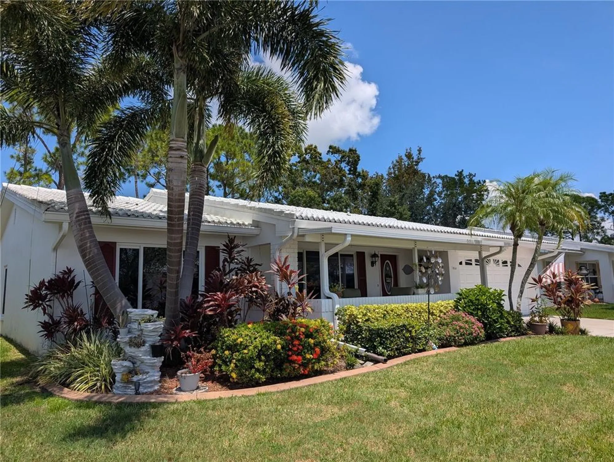 Property Slideshow image 1 of 47 | 9154 42nd ln n # 5, Pinellas Park, FL, 33782
