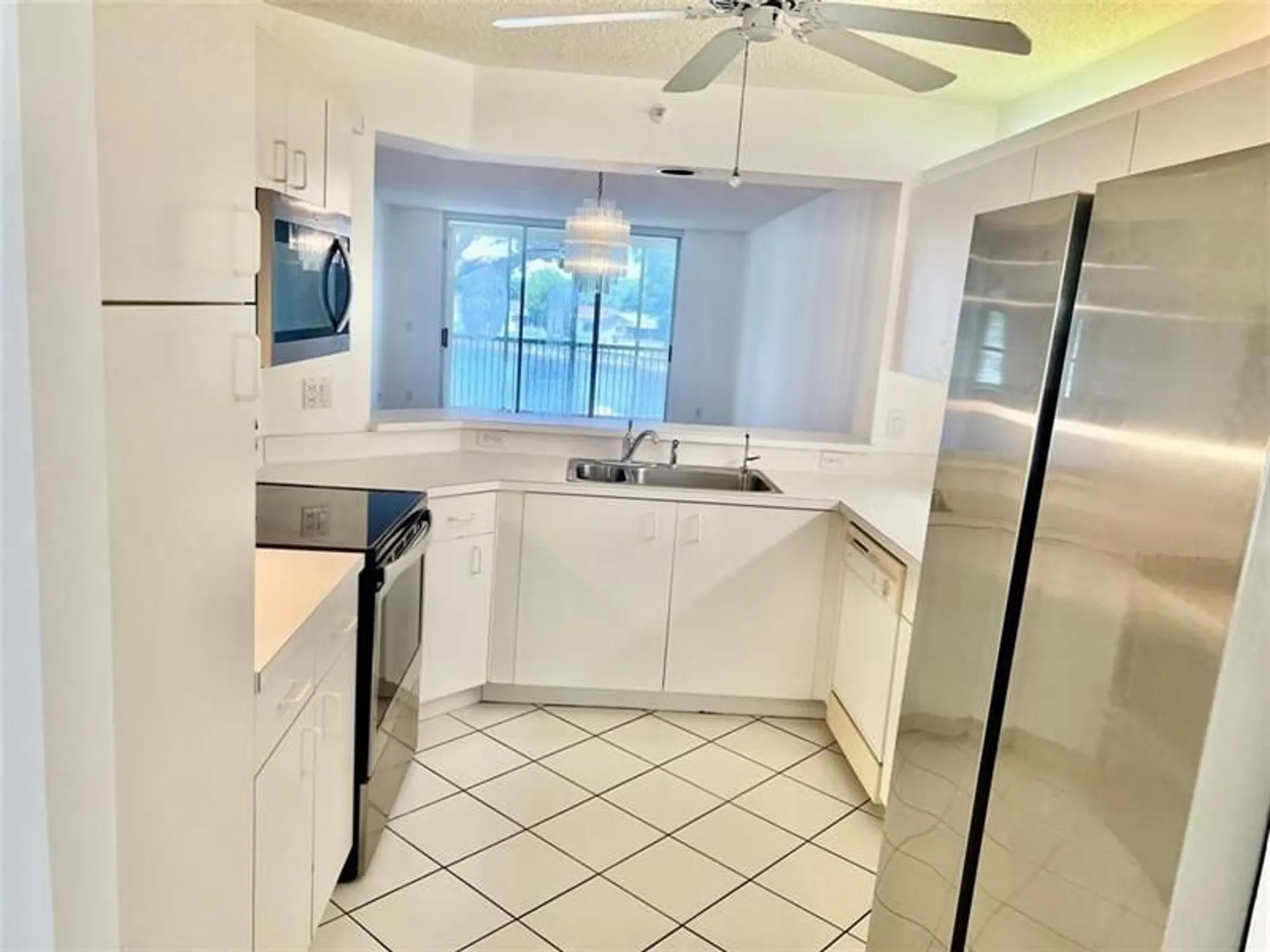 Property Slideshow image 6 of 23 | 9587 weldon cir apt b204, Tamarac, FL, 33321