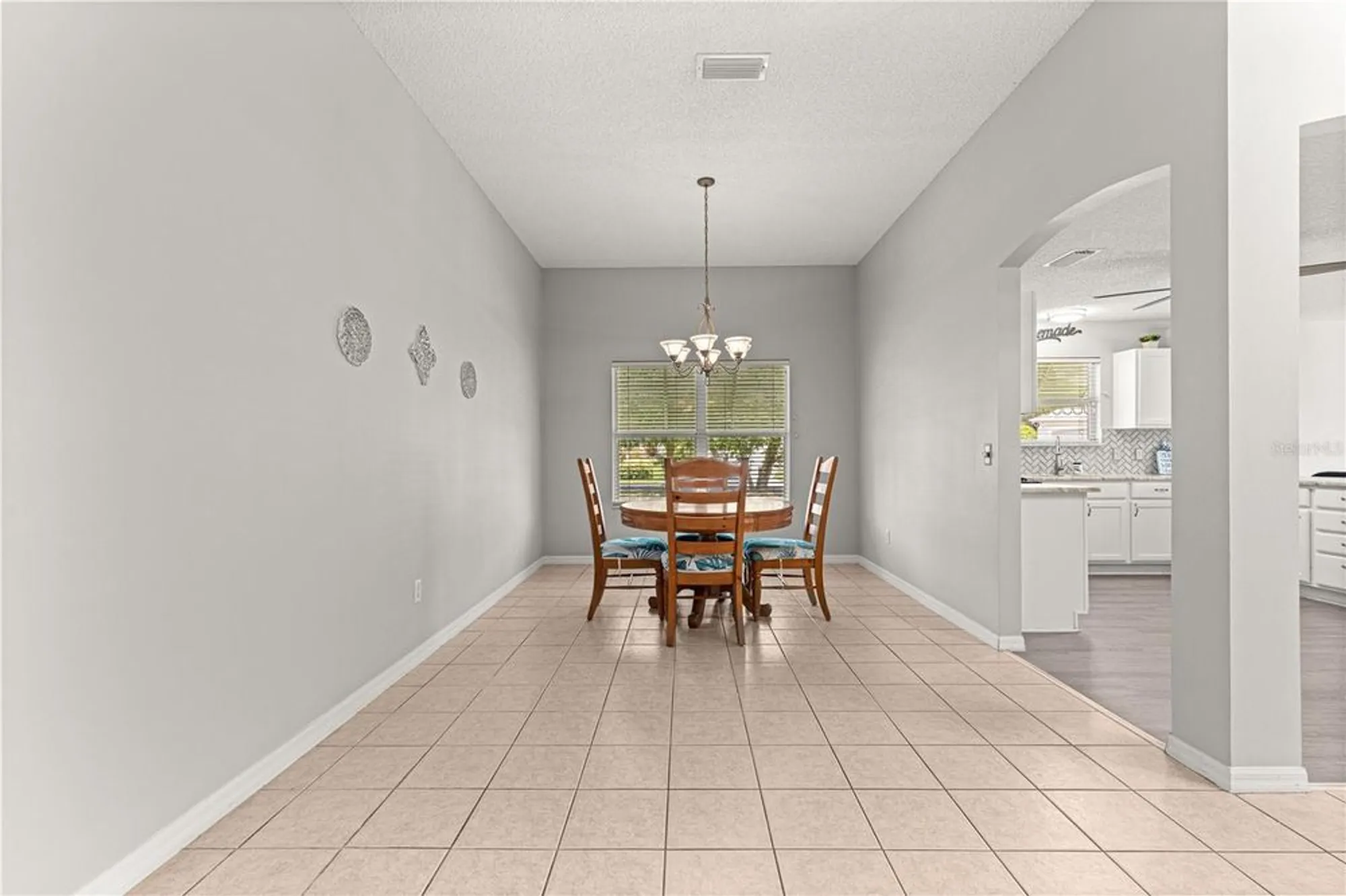 Property Slideshow image 15 of 58 | 2450 merida cir, The Villages, FL, 32162