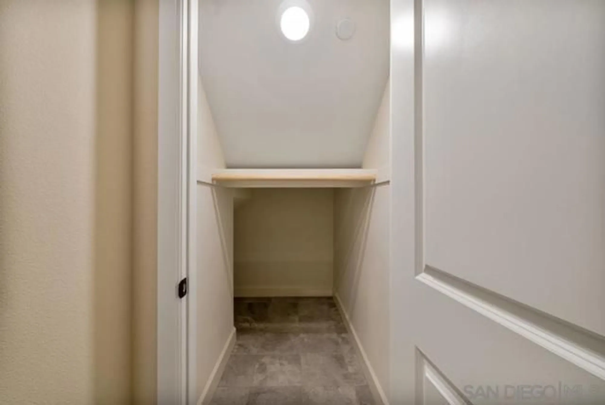 Property Slideshow image 38 of 59 | 16750 coyote bush dr 19, San Diego, CA, 92127