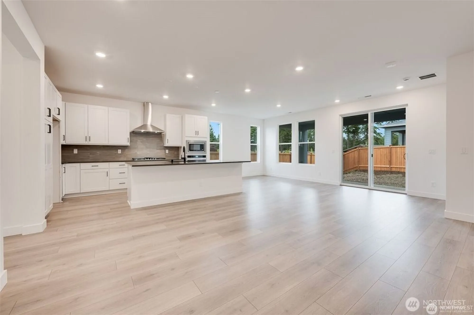 Property Slideshow image 23 of 37 | 29208 217th pl se # 34, Black Diamond, WA, 98010