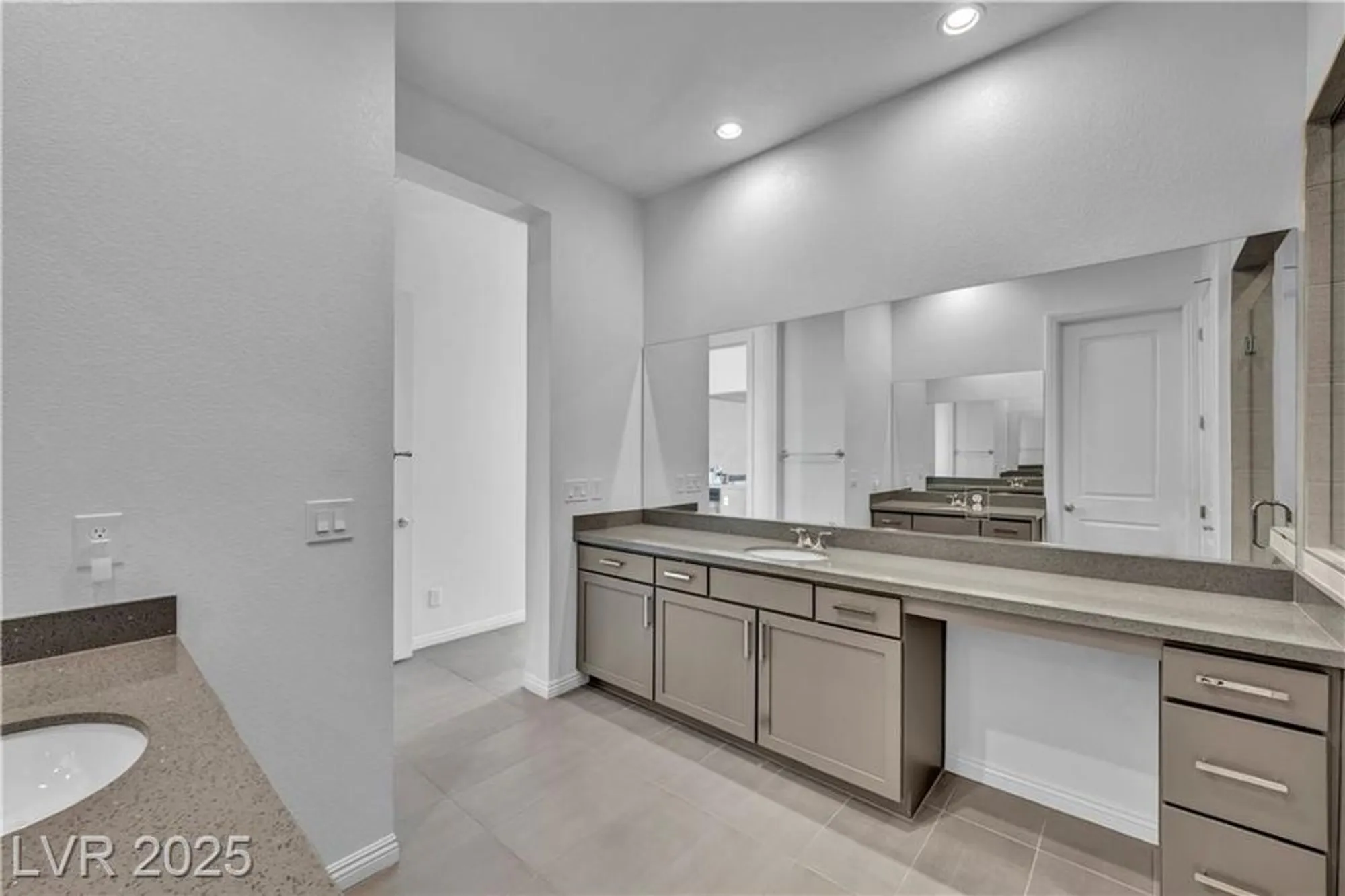 Property Slideshow image 23 of 84 | 6684 regency stone way, Las Vegas, NV, 89148