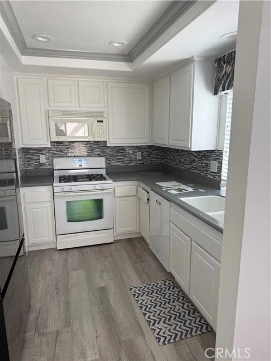 Property Slideshow image 2 of 14 | 8565 trinity cir 824d, Huntington Beach, CA, 92646