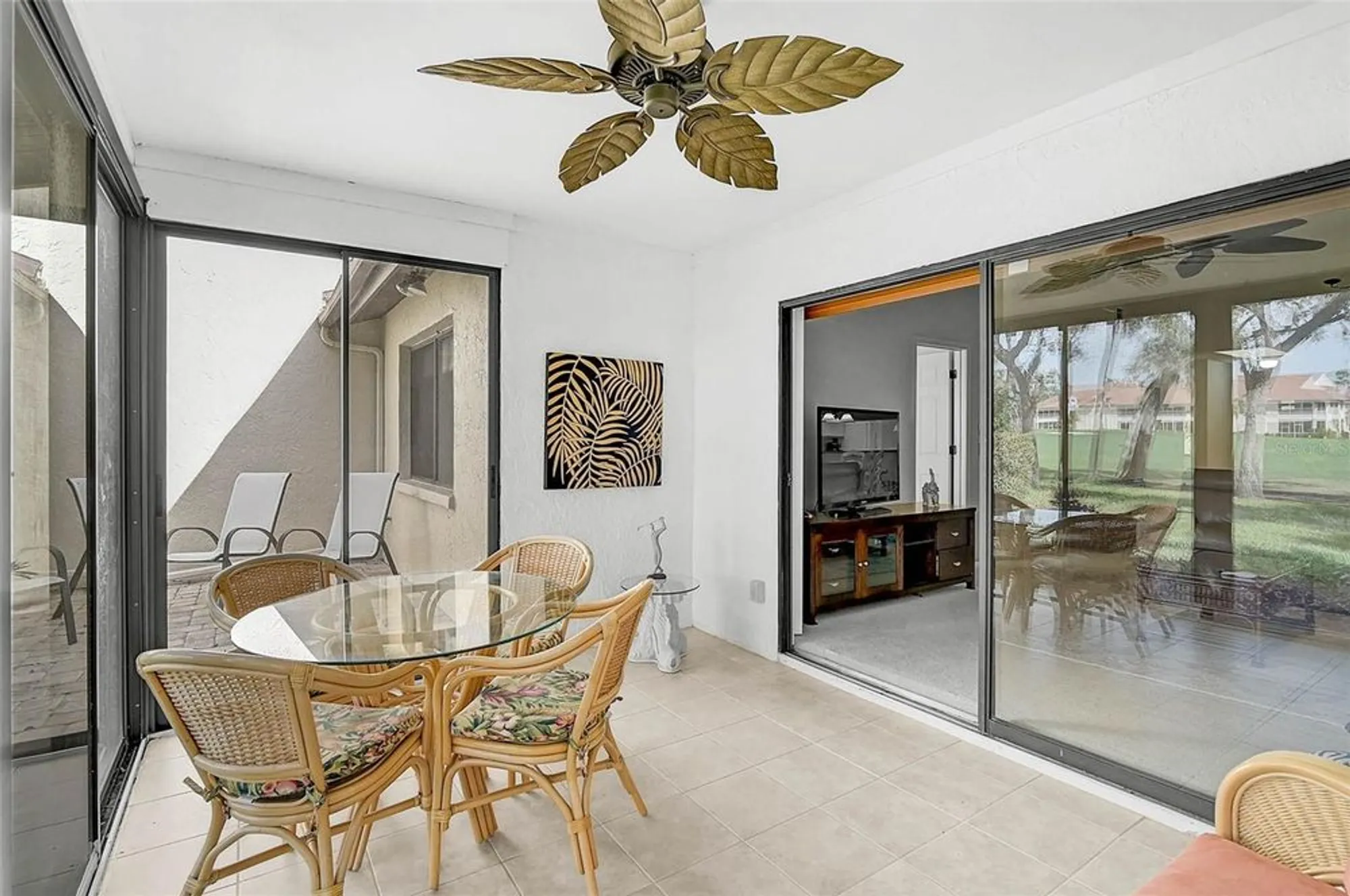 Property Slideshow image 23 of 31 | 5633 avista dr, Sarasota, FL, 34243