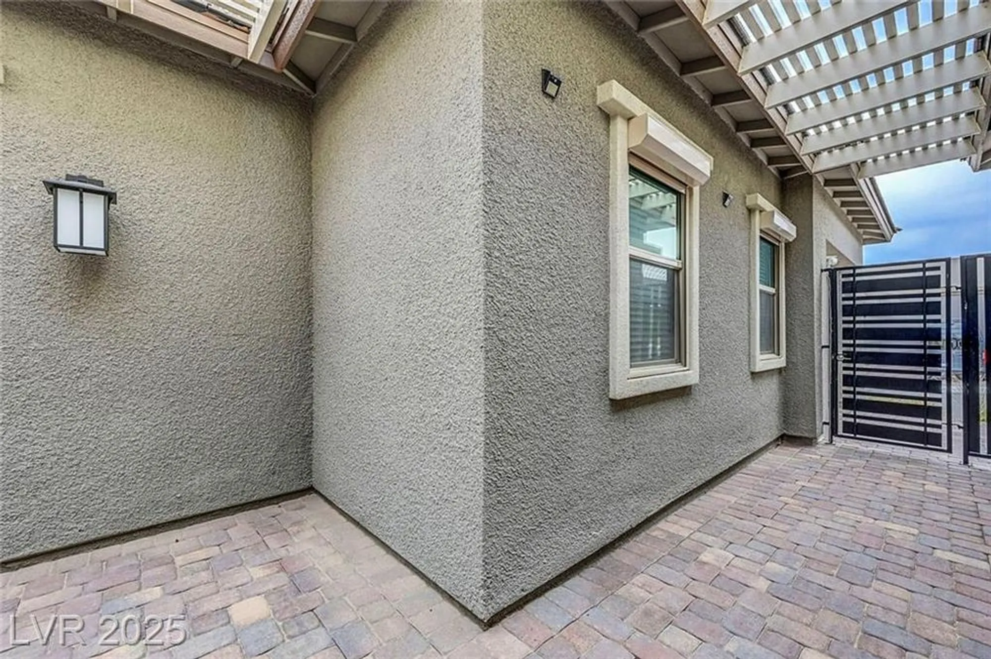 Property Slideshow image 3 of 44 | 977 edinburgh fields ct, Las Vegas, NV, 89138