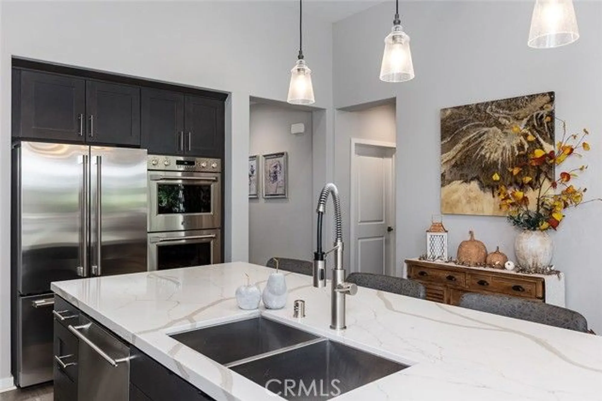 Property Slideshow image 14 of 43 | 25102 citron ln, Canyon Country, CA, 91387