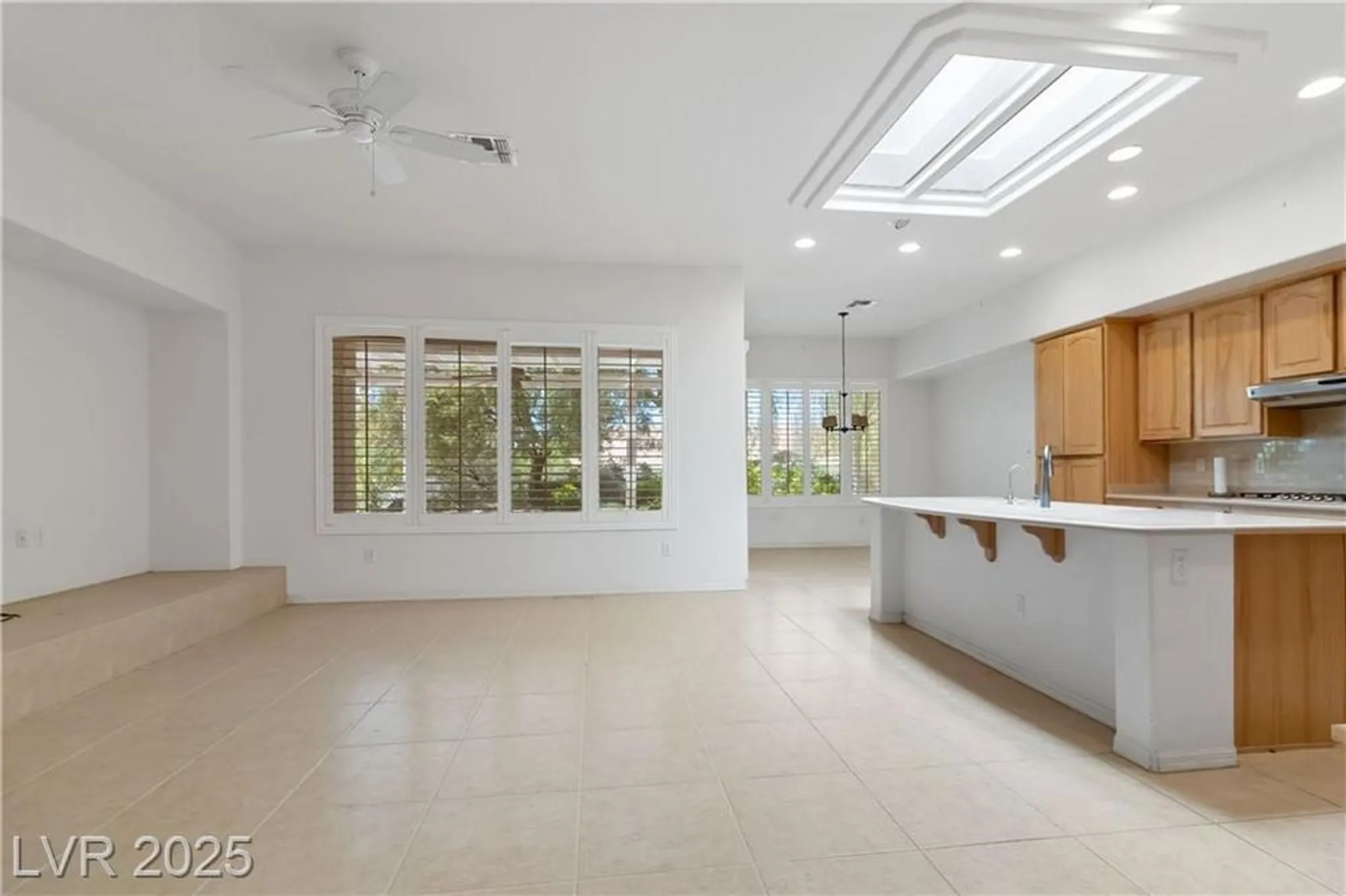 Property Slideshow image 13 of 51 | 1629 black fox canyon rd, Henderson, NV, 89052