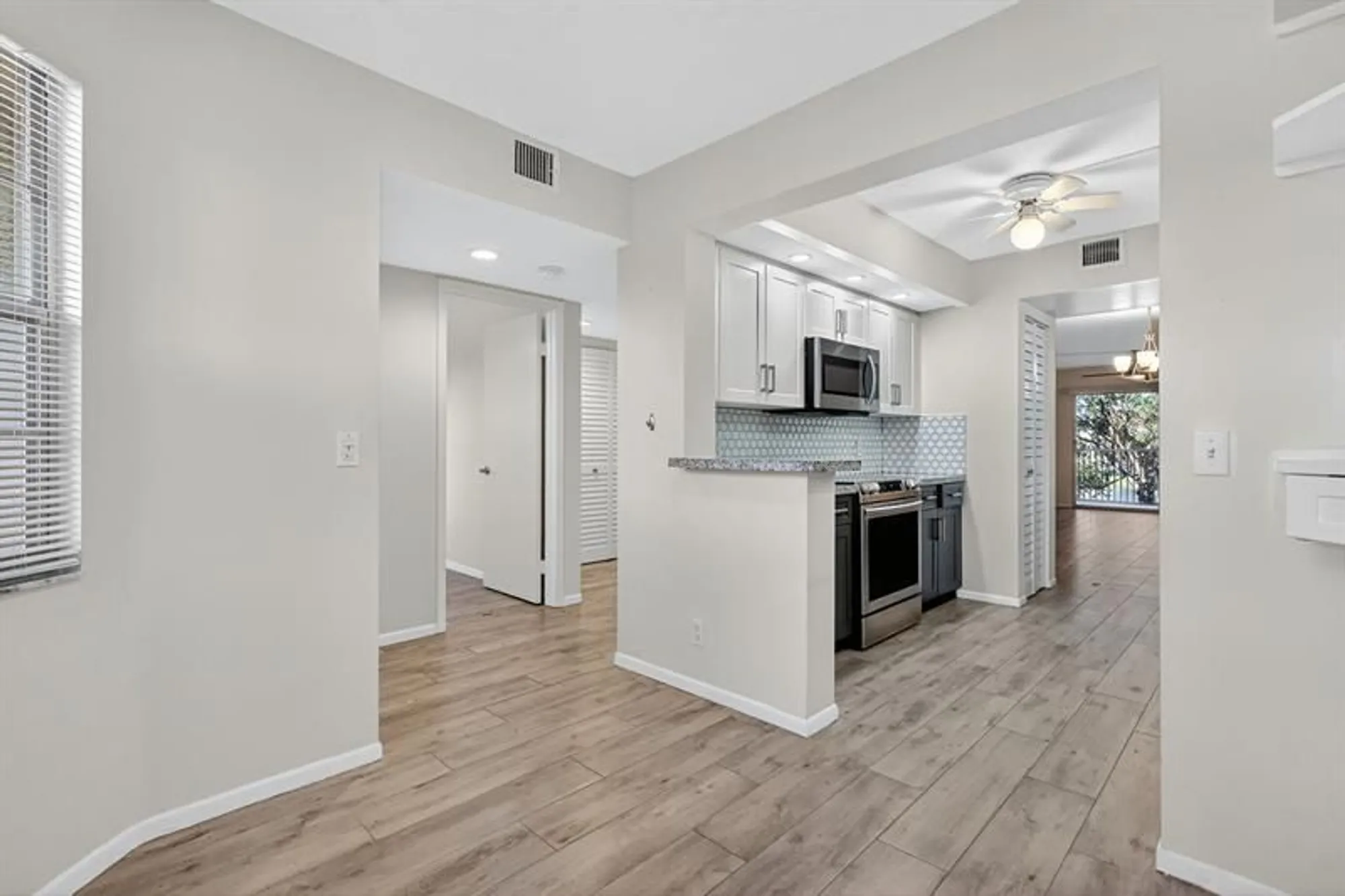 Property Slideshow image 11 of 58 | 13055 sw 15th ct s310, Pembroke Pines, FL, 33027