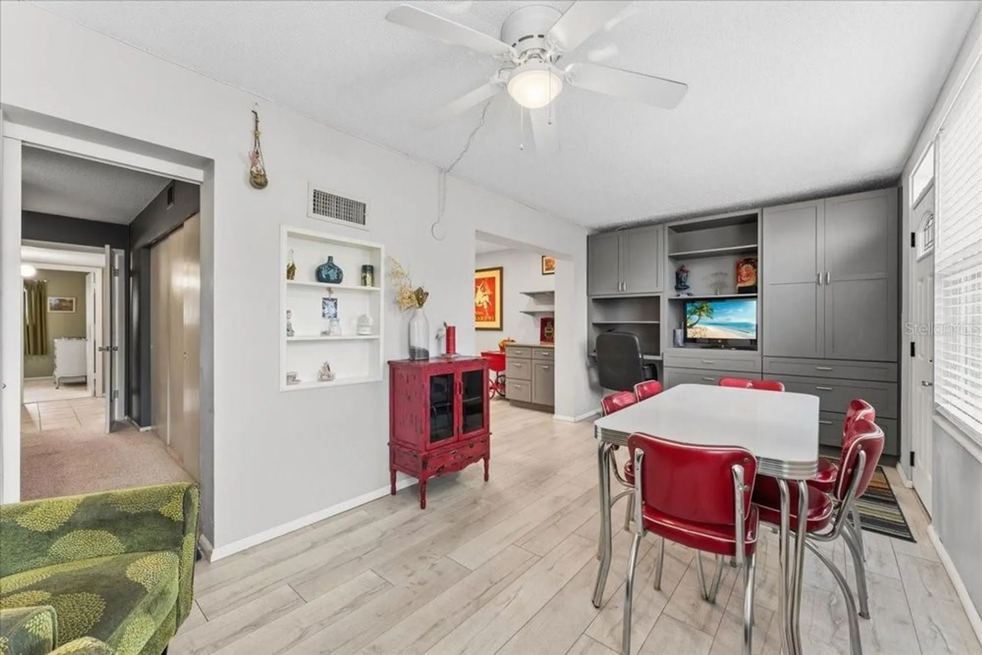 Property Slideshow image 18 of 44 | 2457 ecuadorian way 27, Clearwater, FL, 33763