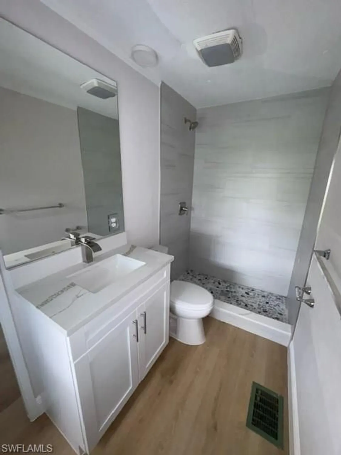 Property Slideshow image 4 of 7 | 6 saint tropez dr, Naples, FL, 34112