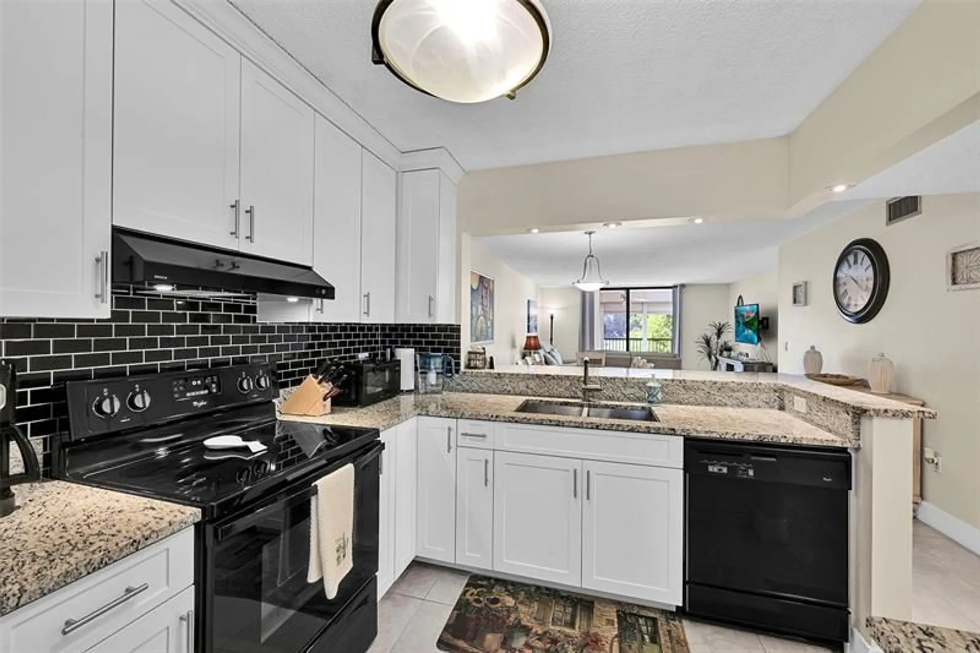 Property Slideshow image 15 of 73 | 3591 environ blvd a305, Lauderhill, FL, 33319