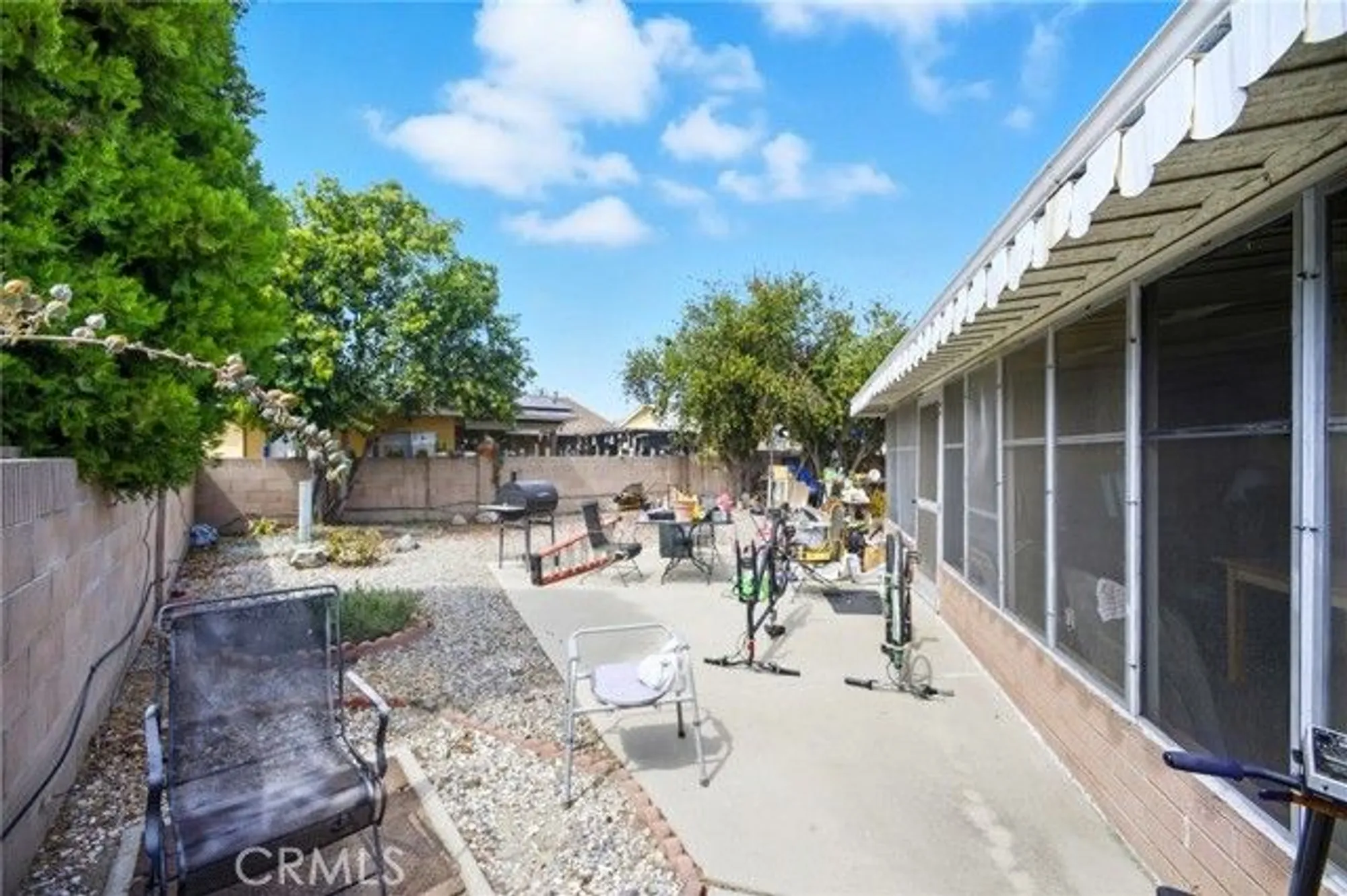 Property Slideshow image 4 of 26 | 1461 w westmont ave, Hemet, CA, 92543