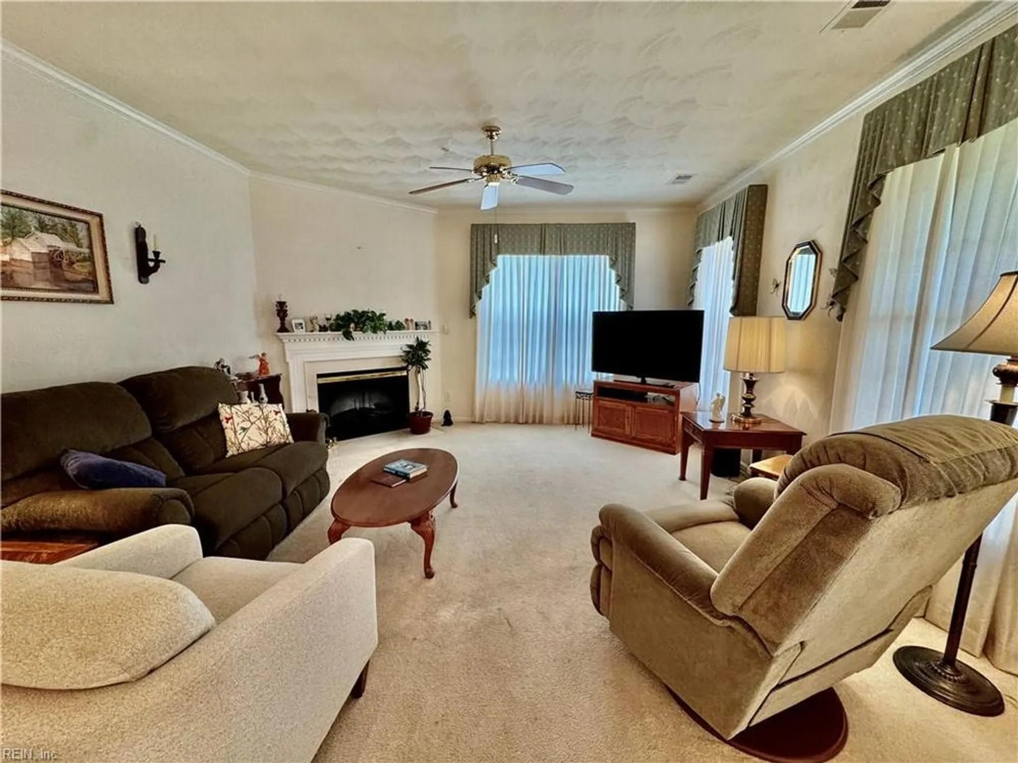 Property Slideshow image 5 of 37 | 2811 loveliness ct, Virginia Beach, VA, 23456