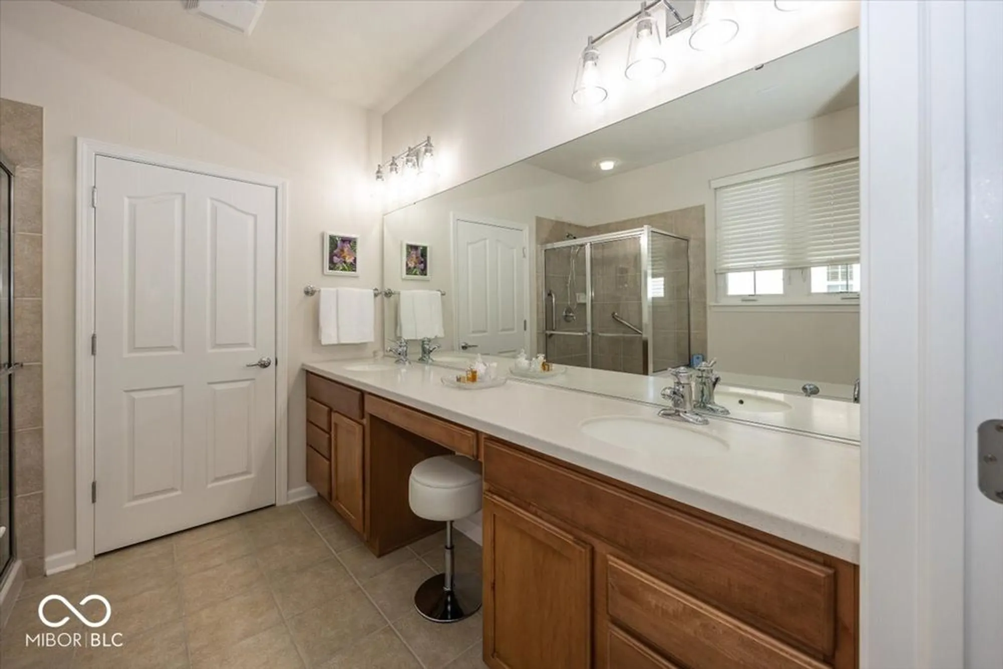 Property Slideshow image 25 of 54 | 12926 venito trl, Fishers, IN, 46037