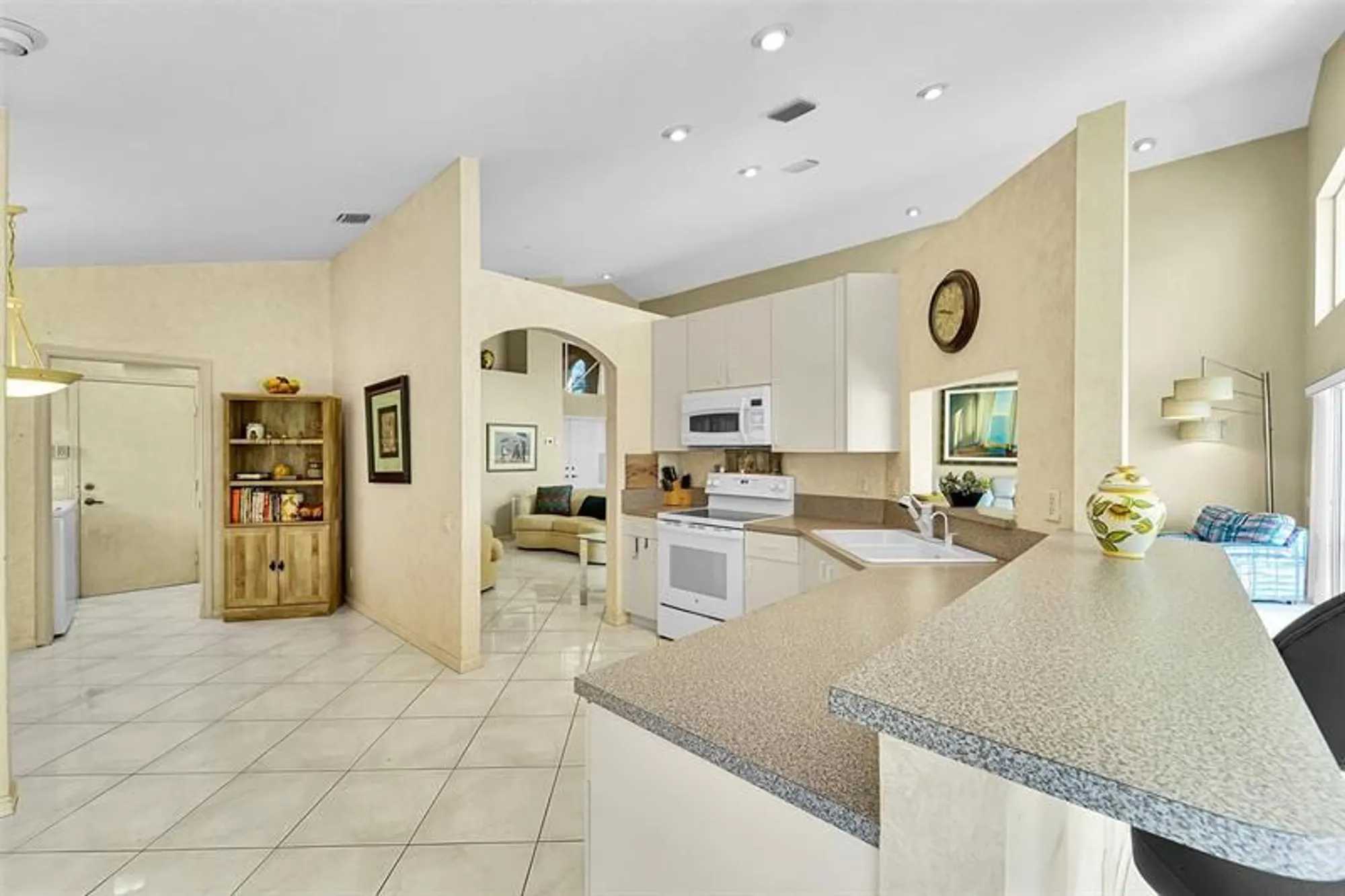 Property Slideshow image 17 of 65 | 6898 grenelefe rd, Boynton Beach, FL, 33437
