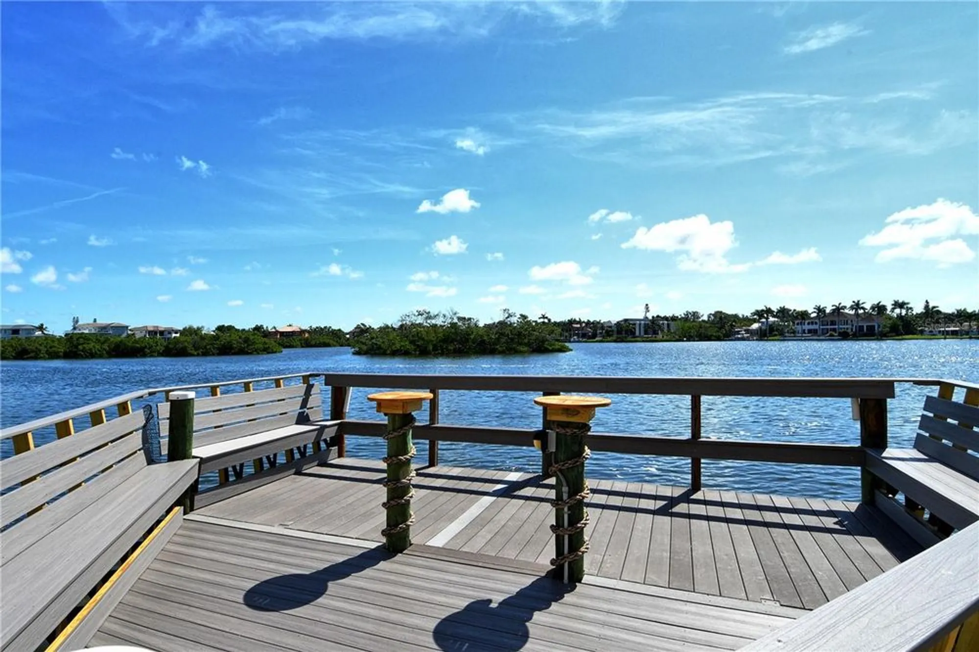 Property Slideshow image 37 of 62 | 1250 n portofino dr apt 208, Sarasota, FL, 34242