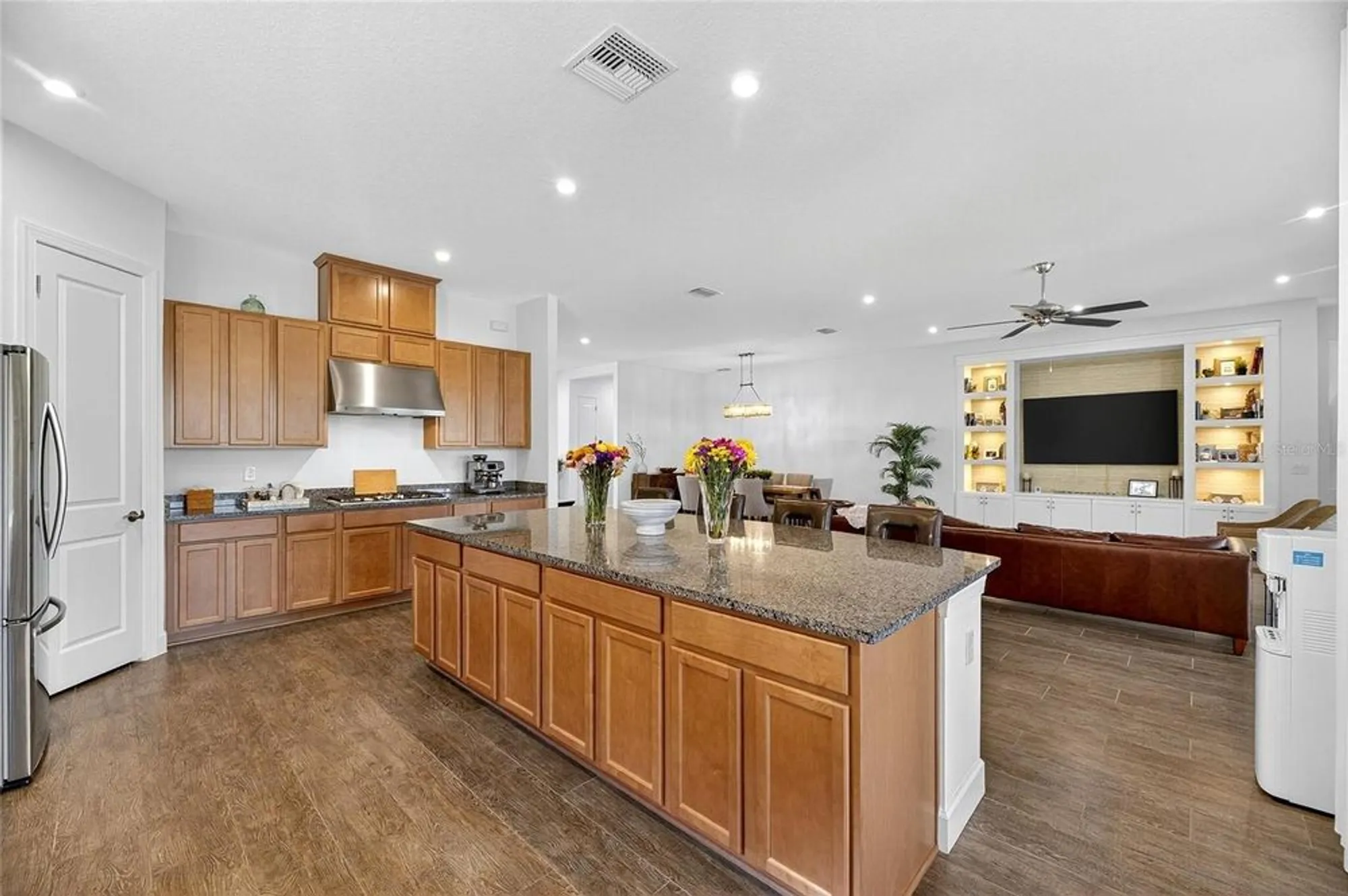 Property Slideshow image 44 of 99 | 11121 egeria dr, Odessa, FL, 33556