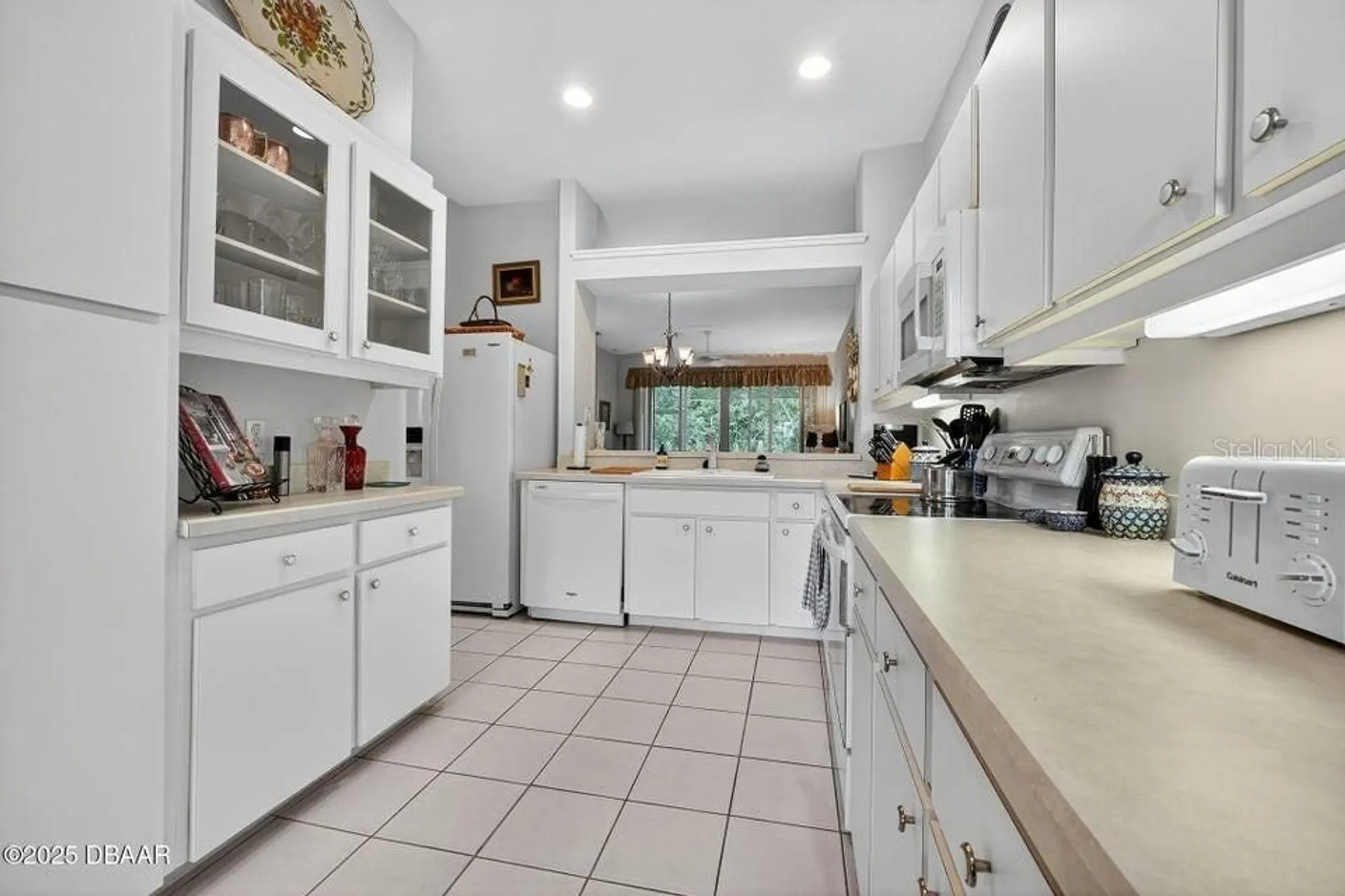 Property Slideshow image 9 of 37 | 3162 kailani ct, Ormond Beach, FL, 32174