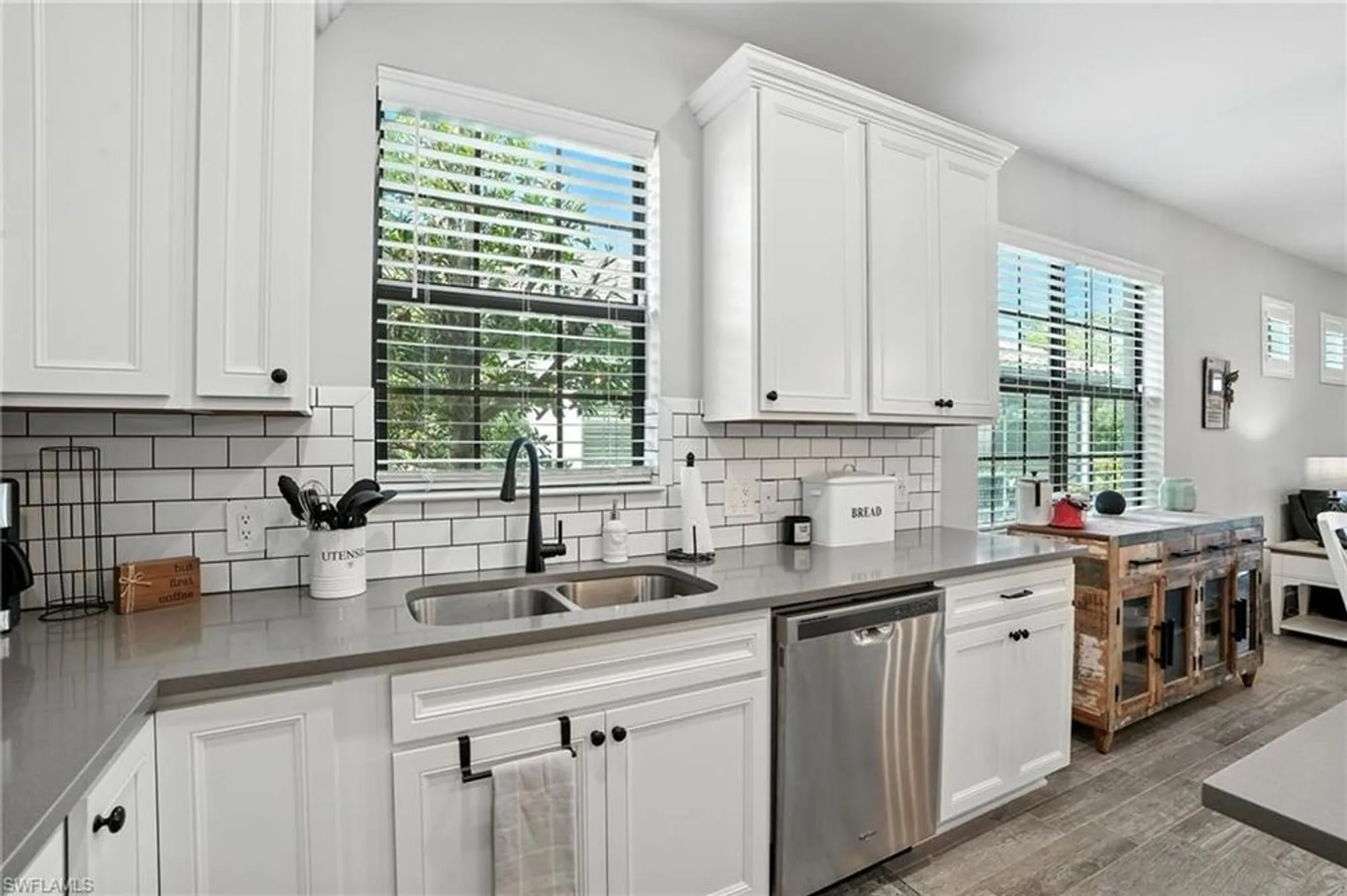 Property Slideshow image 8 of 47 | 12230 canal grande dr, Fort Myers, FL, 33913