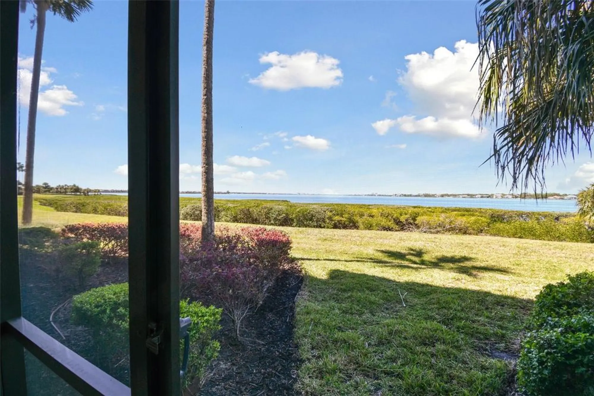 Property Slideshow image 27 of 45 | 1030 tidewater shores loop unit 104, Bradenton, FL, 34208