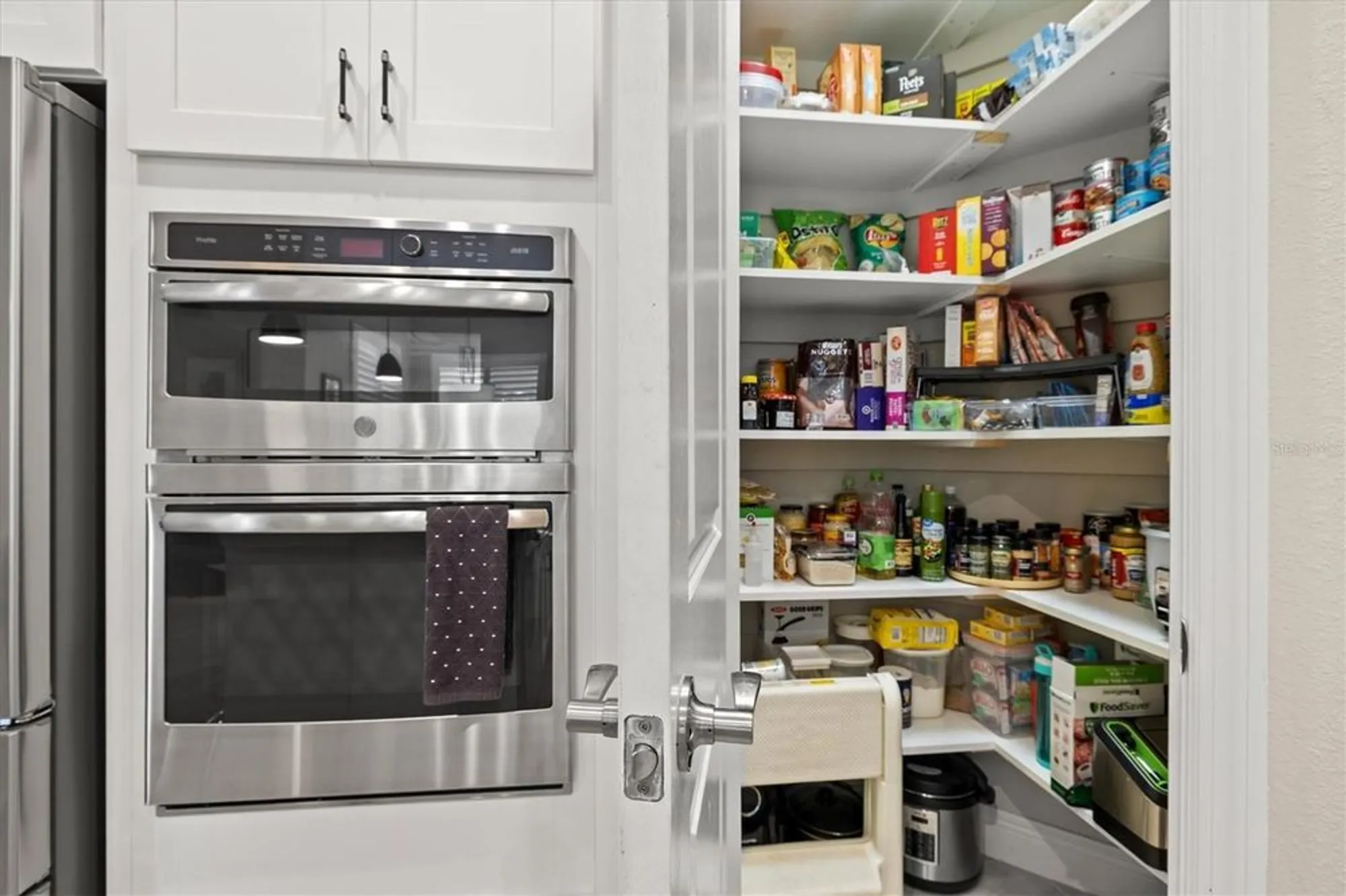 Property Slideshow image 17 of 81 | 12631 dunedin st, Venice, FL, 34293