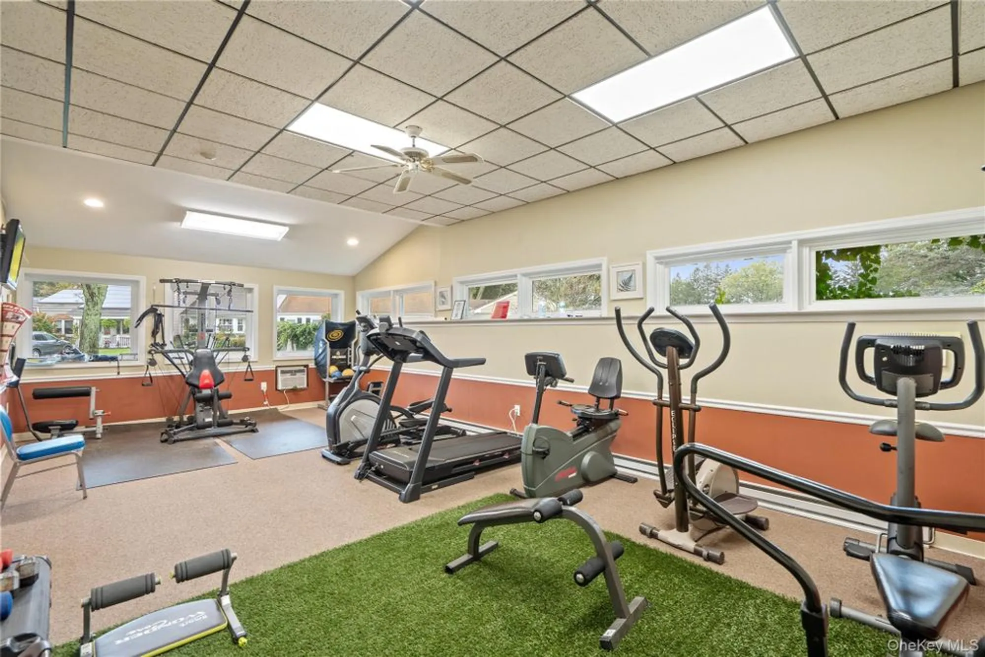 Property Slideshow image 26 of 29 | 53 freedom ln, Coram, NY, 11727