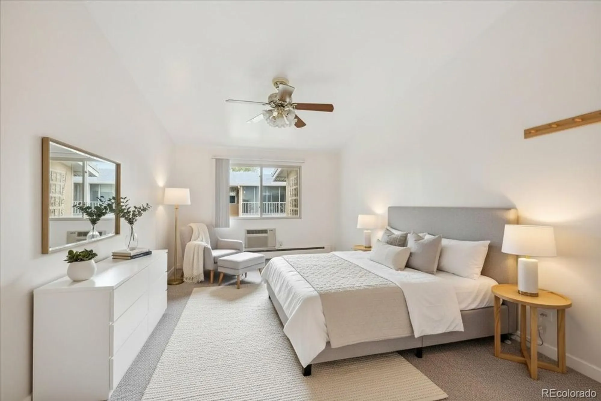 Property Slideshow image 8 of 49 | 675 s clinton st 4b, Denver, CO, 80247