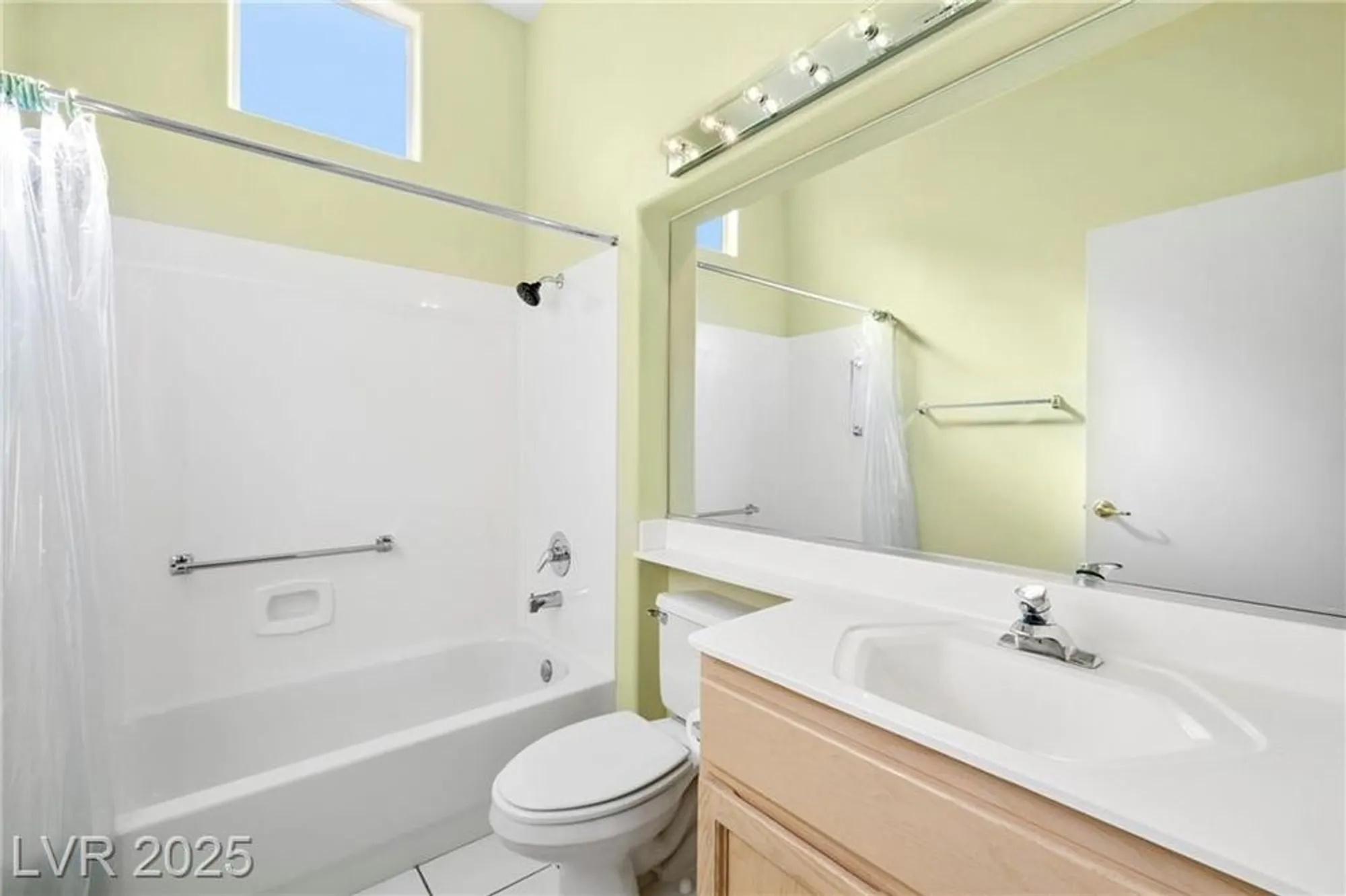 Property Slideshow image 33 of 38 | 2009 emery st, Las Vegas, NV, 89134